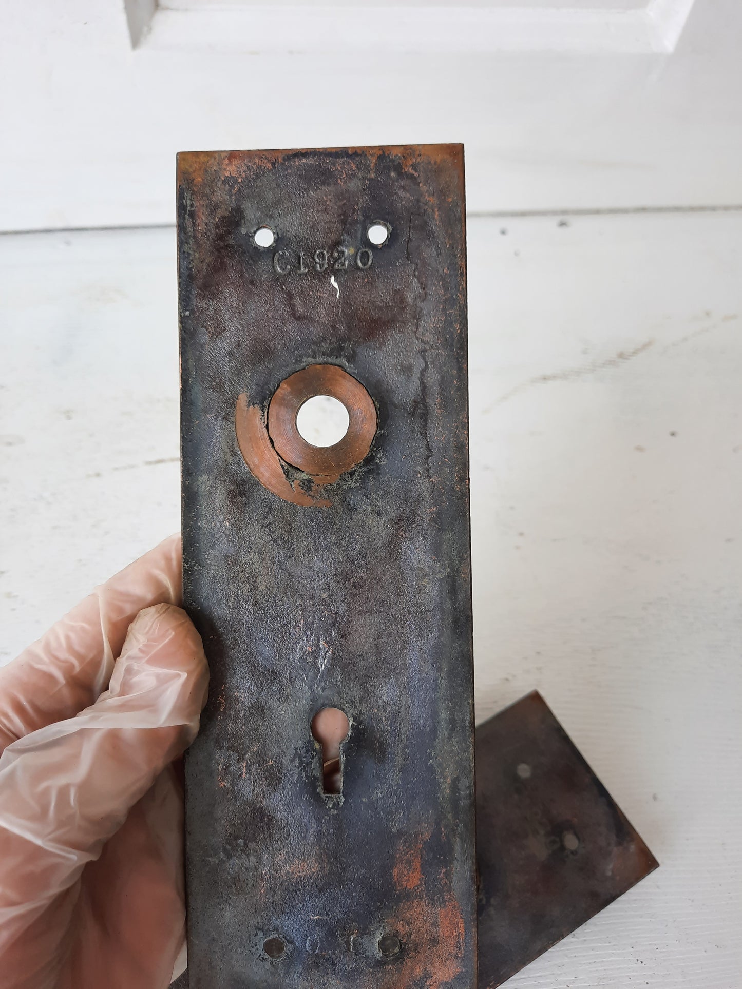 Delphi Pattern Hardware Set by Russell Erwin, Antique Swirl Design Bronze Door Knob Plate Set