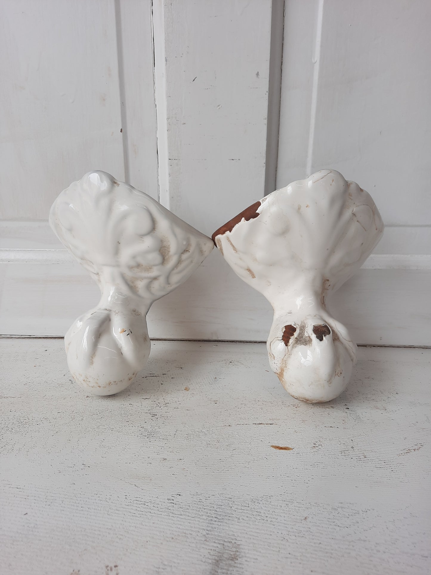 Antique Pair of Cast Iron Tub Eagle's Claw, Ball and Claw Design Bathtub Feet #070101