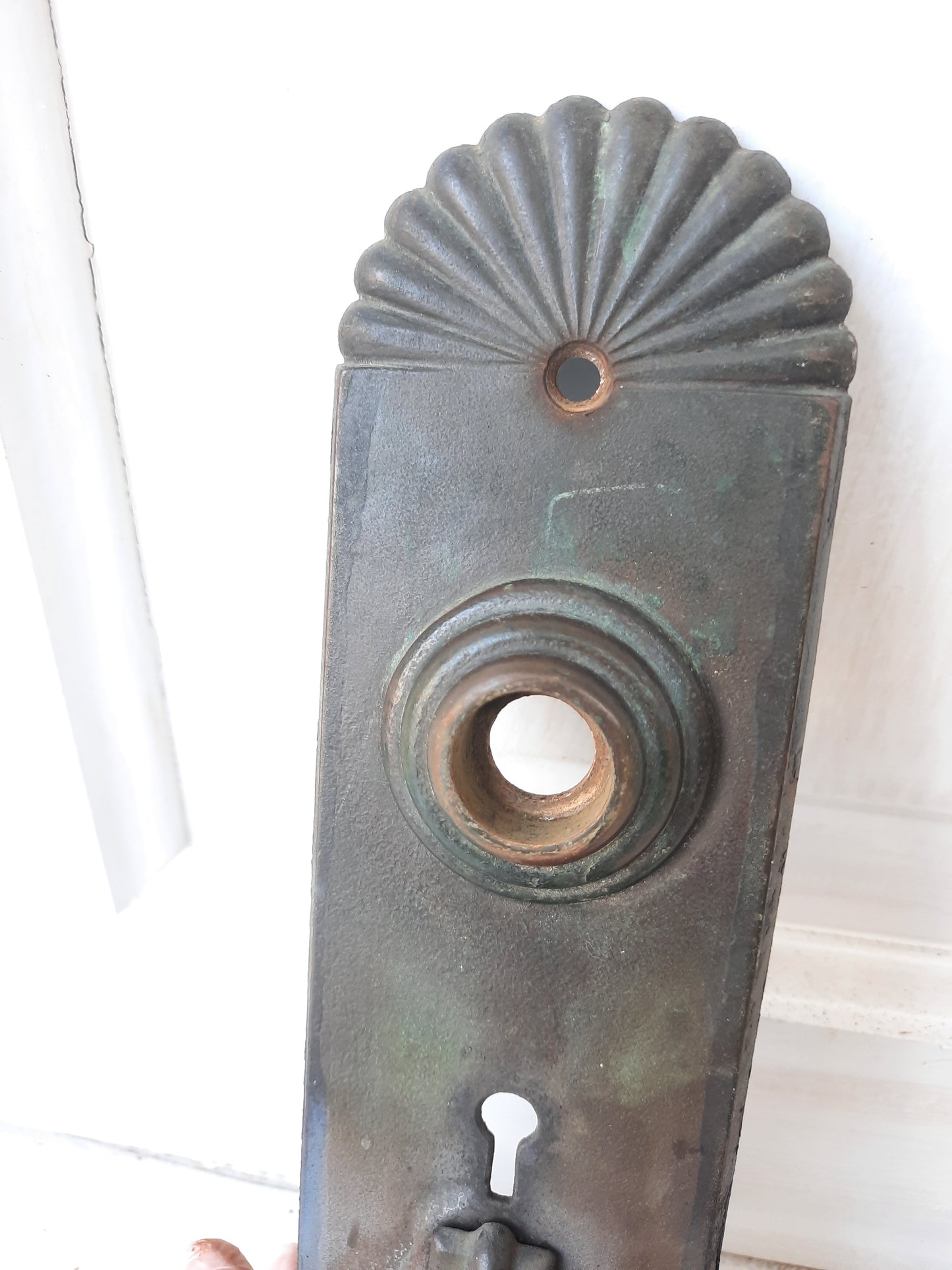 Bronze Entry Hardware Set. Double Keyhole Plate and Doorknobs for Front Door