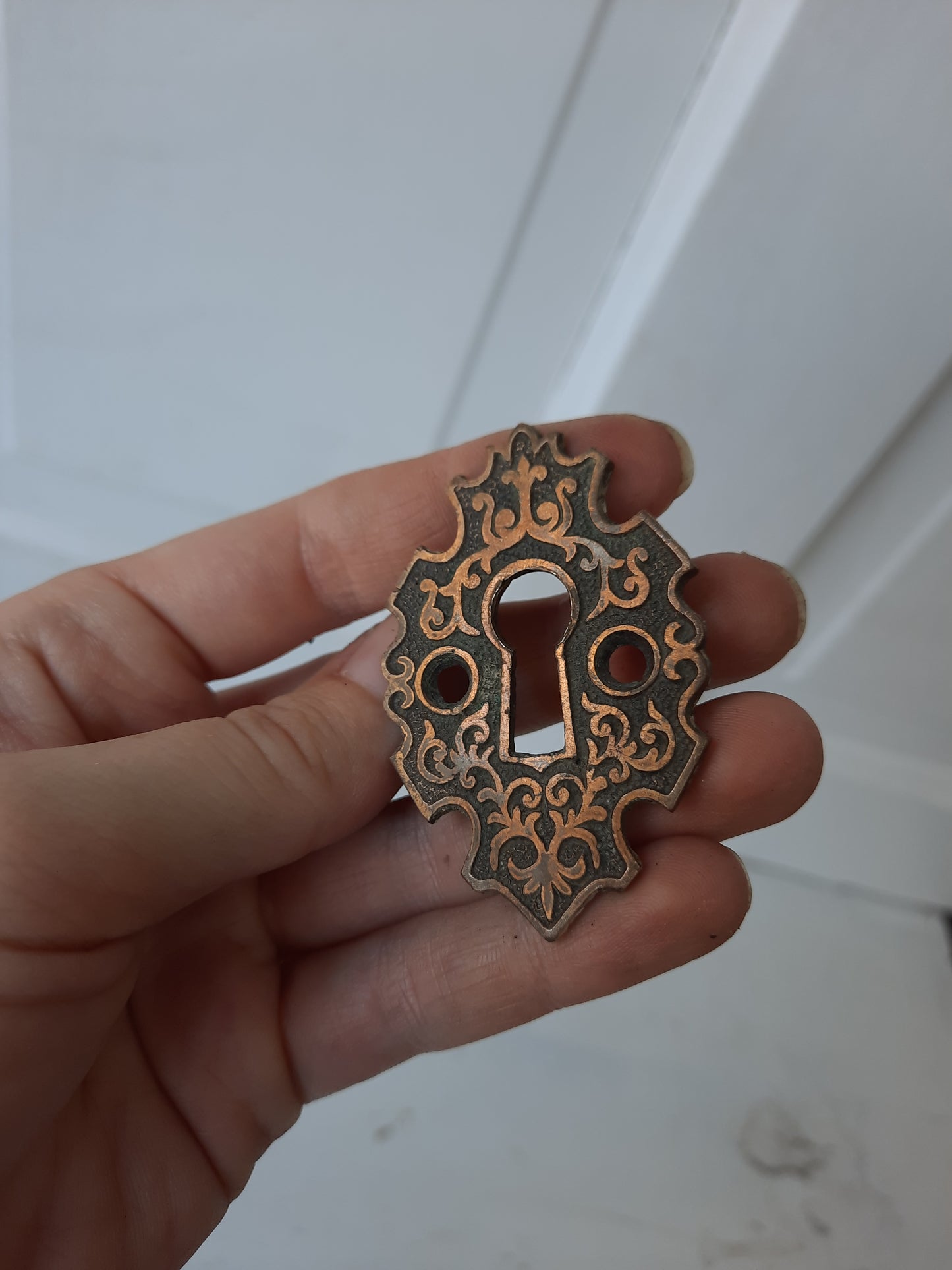 Fancy Bronze Key Hole Escutcheon, Ornate Skeleton Keyhole Plate Cover 072714