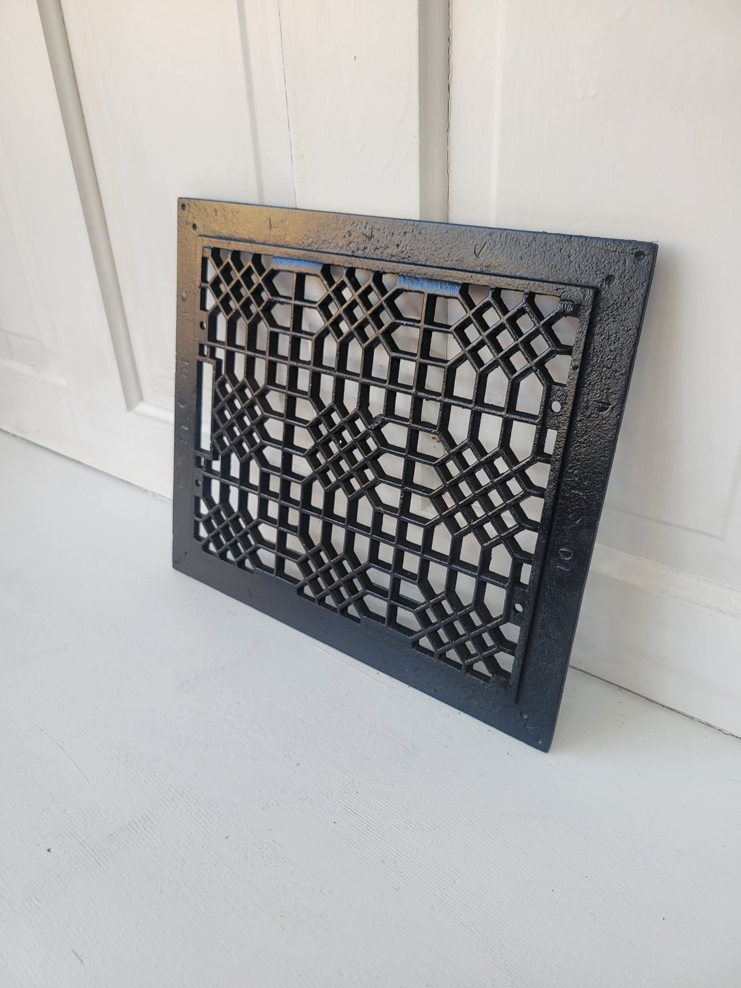 Refinished 14 x 12 Antique Cast Iron Vent Cover, Floor Register Cover #080303