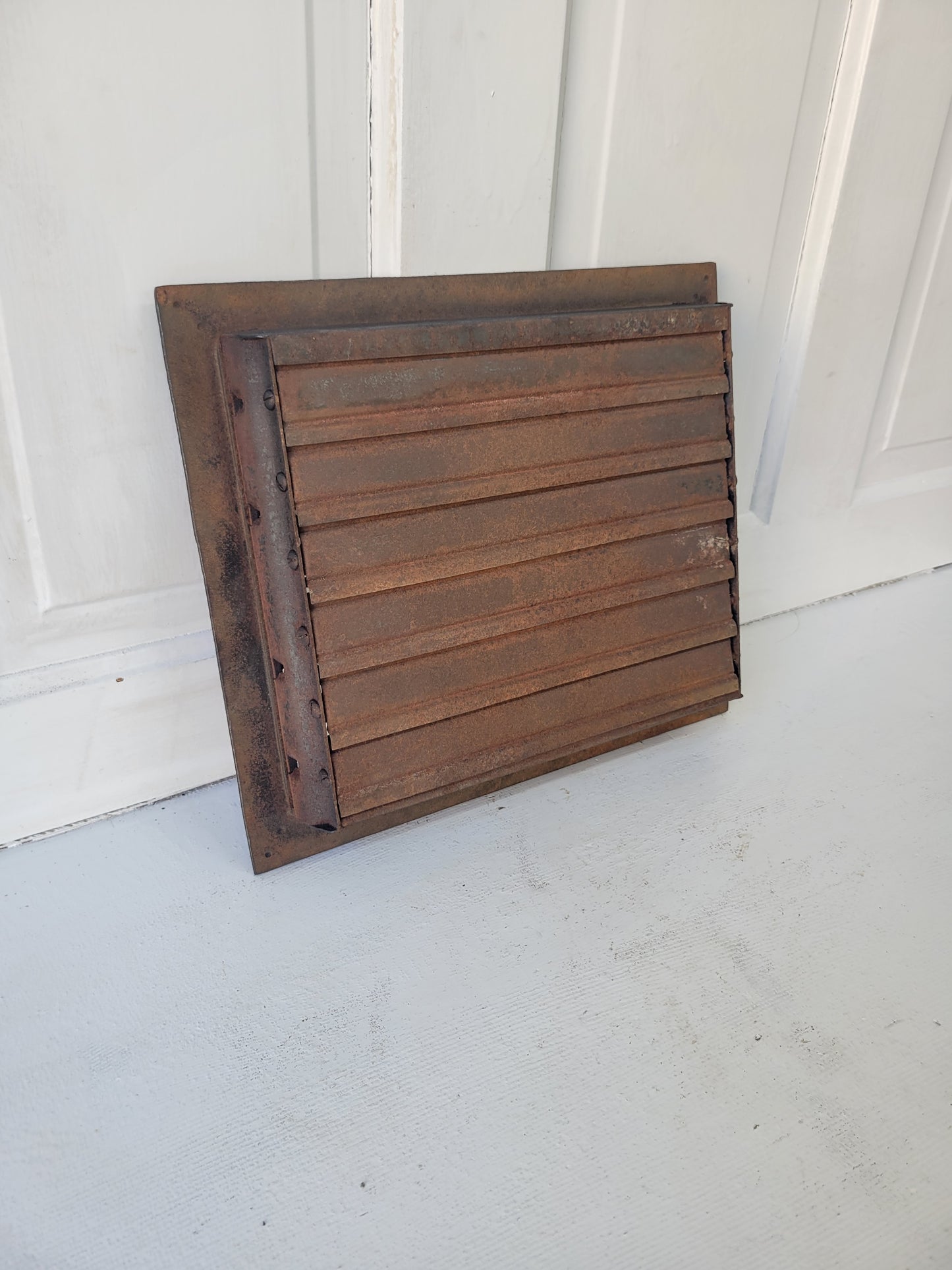 12 x 14 Antique Cast Iron Working Vent Cover, Floor Register Cover with Dampers #090406