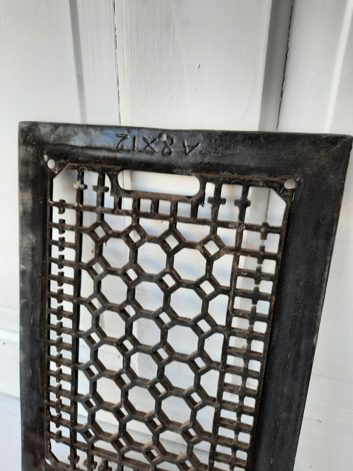 10 x 14 Antique Cast Iron Floor Vent Cover, Black Iron Floor Grate #091402