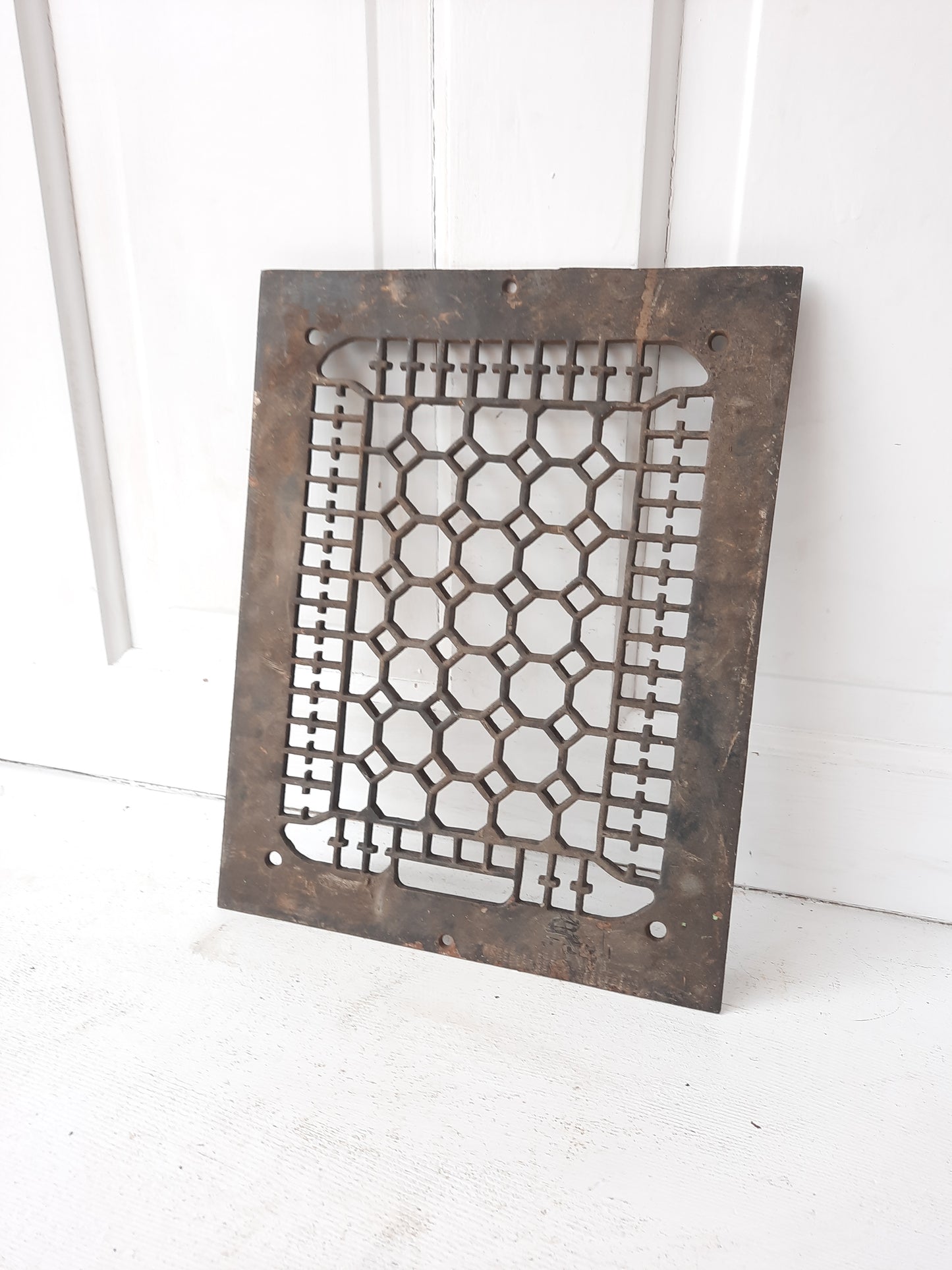 11 x 14 Antique Cast Iron Floor Vent Cover, Black Iron Floor Grate #091403