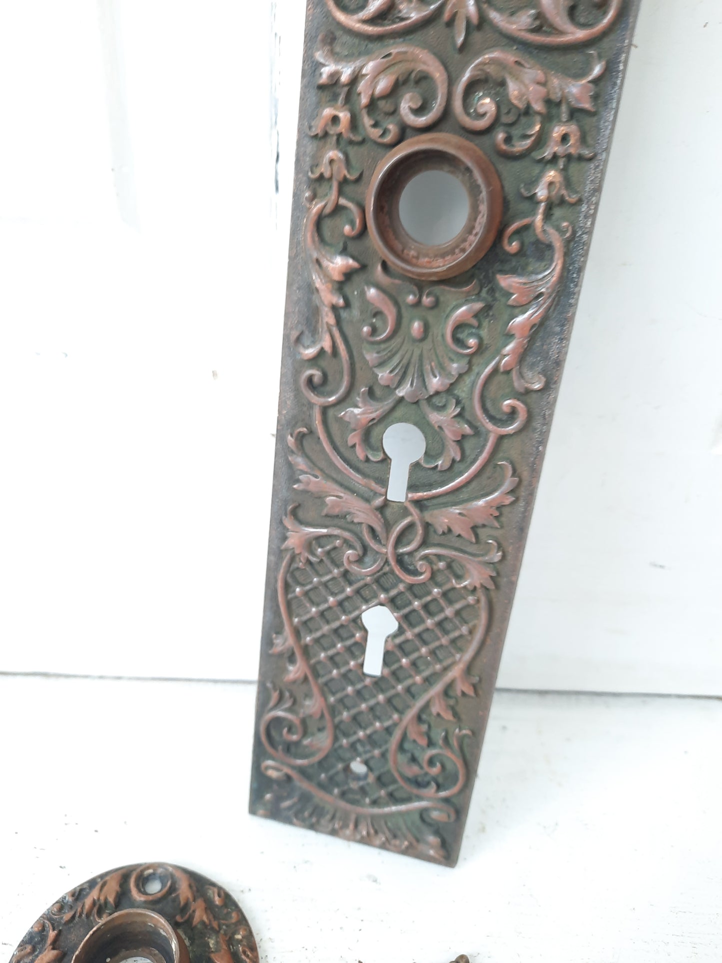 Complete Entry Door Plate Set, Front Door Backplates and Keyhole Cover, Double Keyhole, Front Door Escutcheon and Rosette 101101
