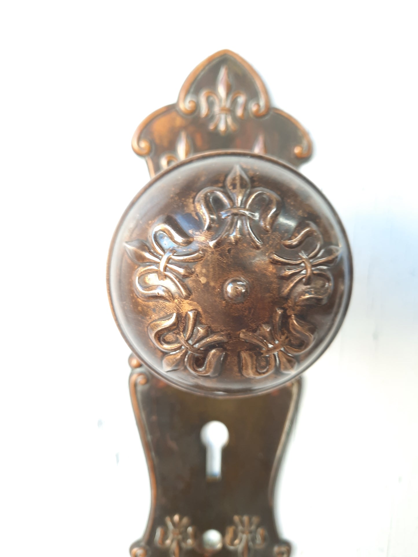 Fleur de Lis Door Hardware Set by Lockwood, Victorian Era French Design Doorknob and Plates 120702