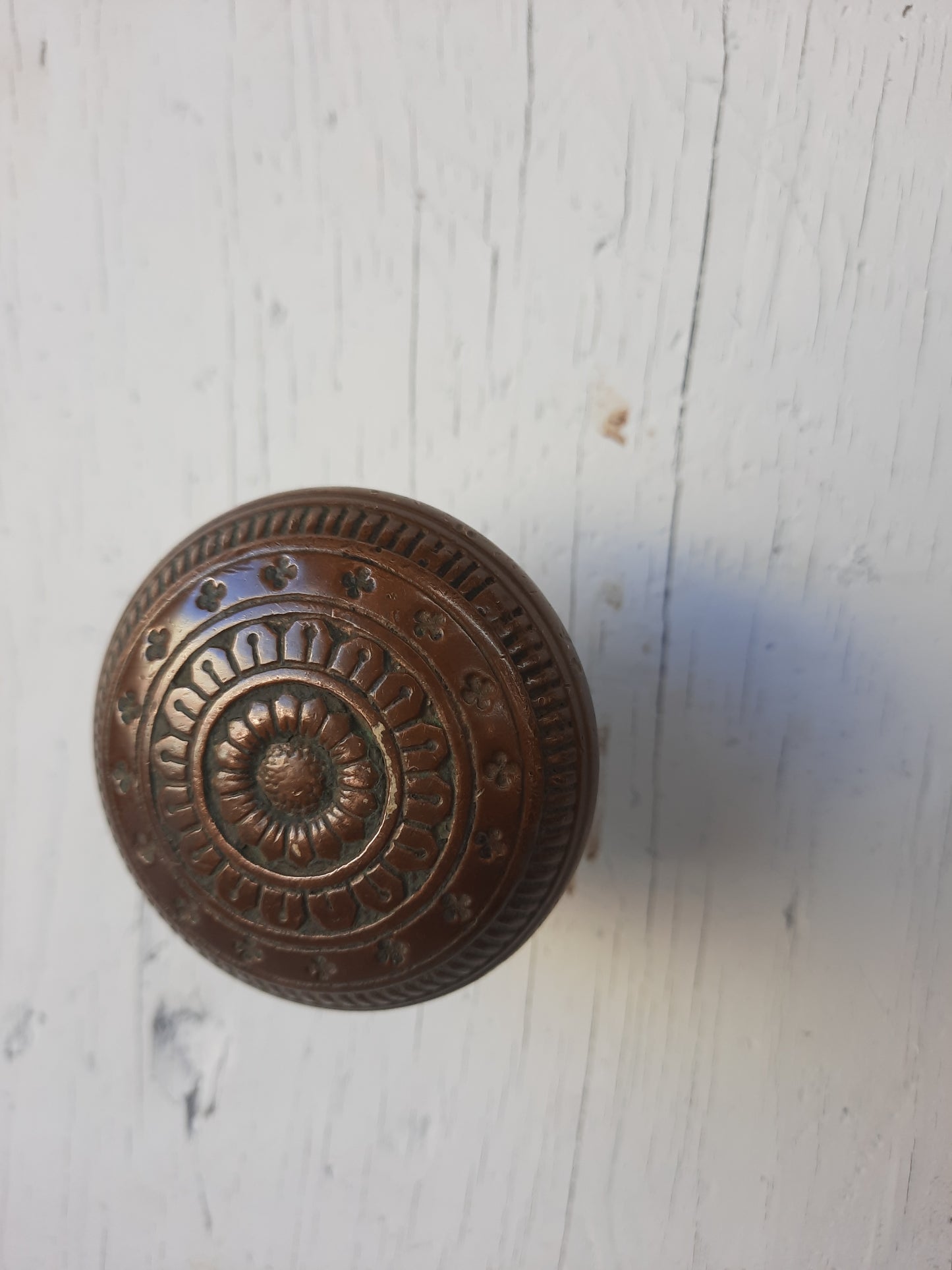 Antique Pair of Sunflower Door Knobs, Fancy Flower Design Bronze Door Knob 120703