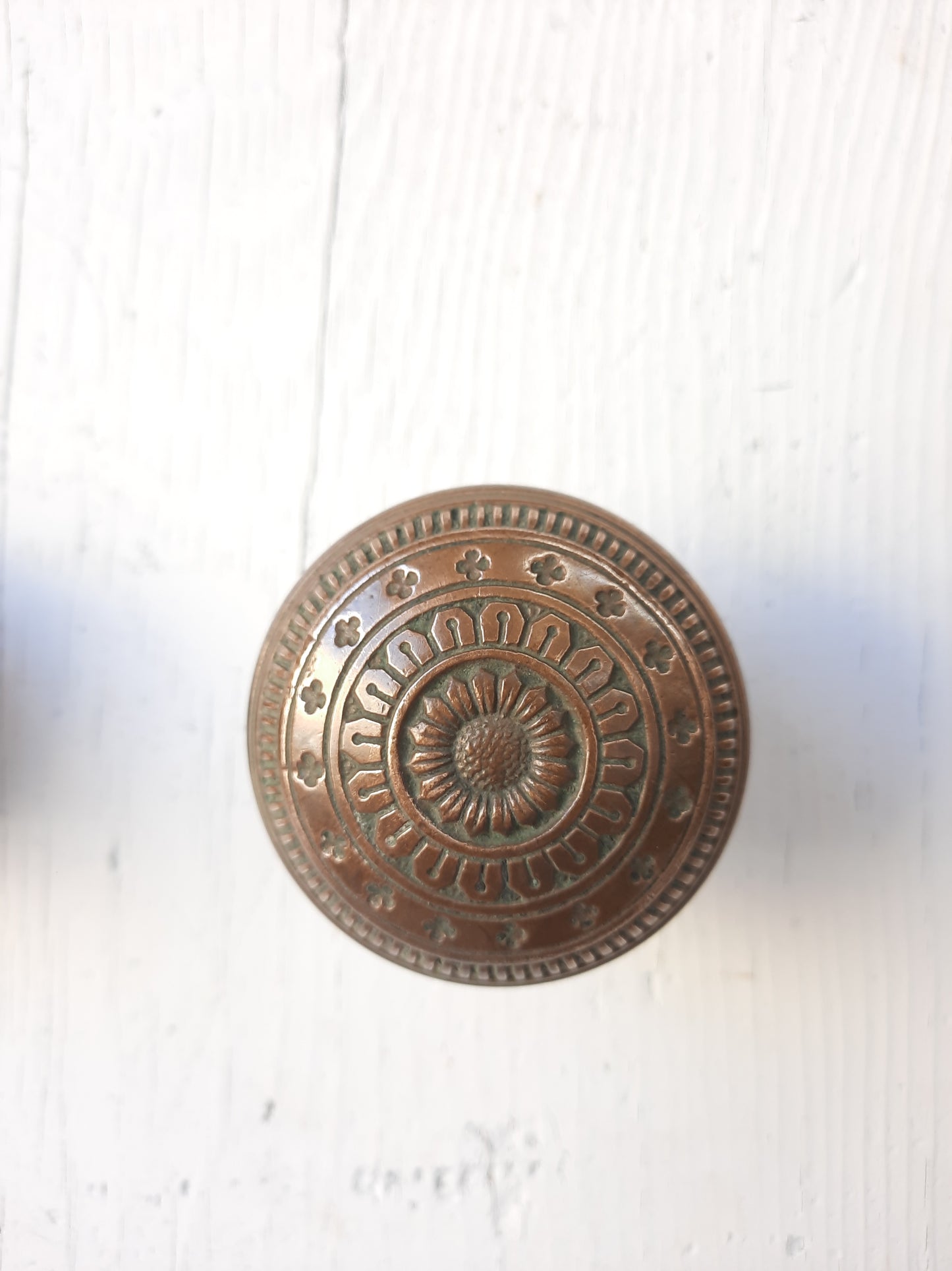 Antique Pair of Sunflower Door Knobs, Fancy Flower Design Bronze Door Knob 120703