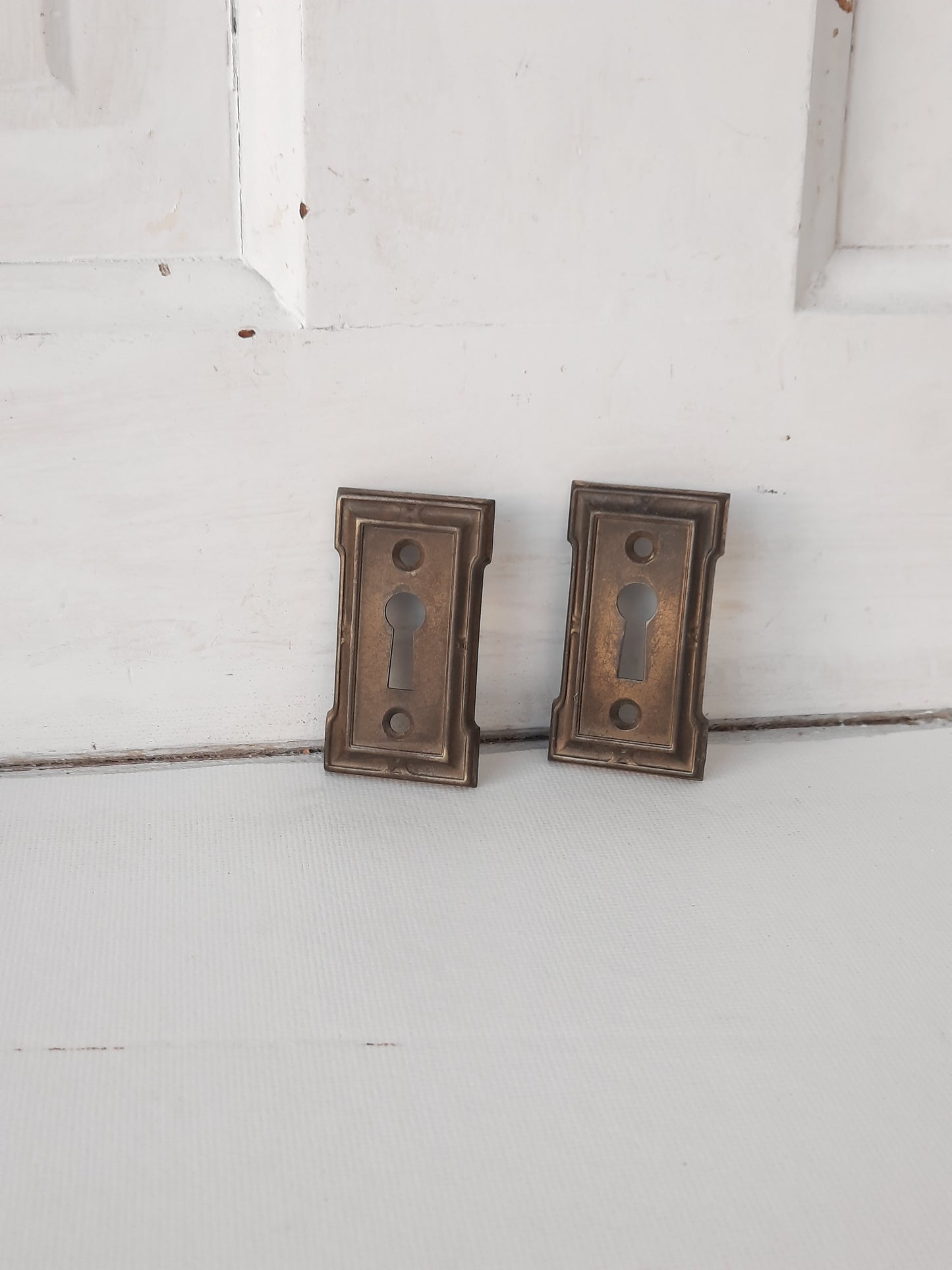 Antique Brass Pair of Keyhole Covers, Ornate Key Hole Escutcheon Plates 121501