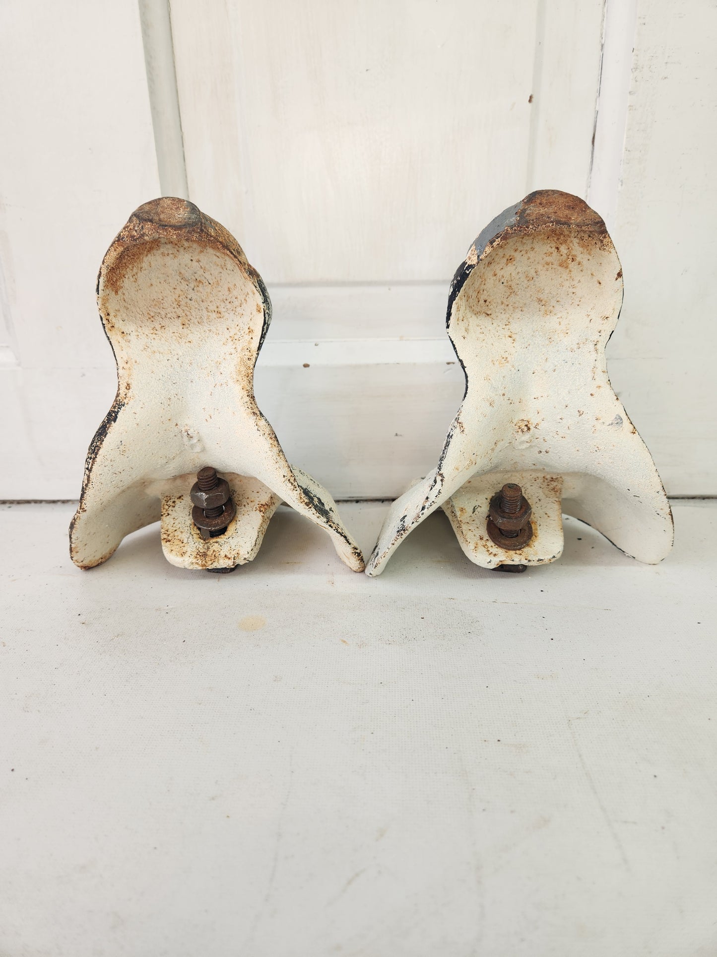 Antique Pair of Cast Iron Tub Eagle Claw, Ball and Claw Design Bathtub Feet 010604