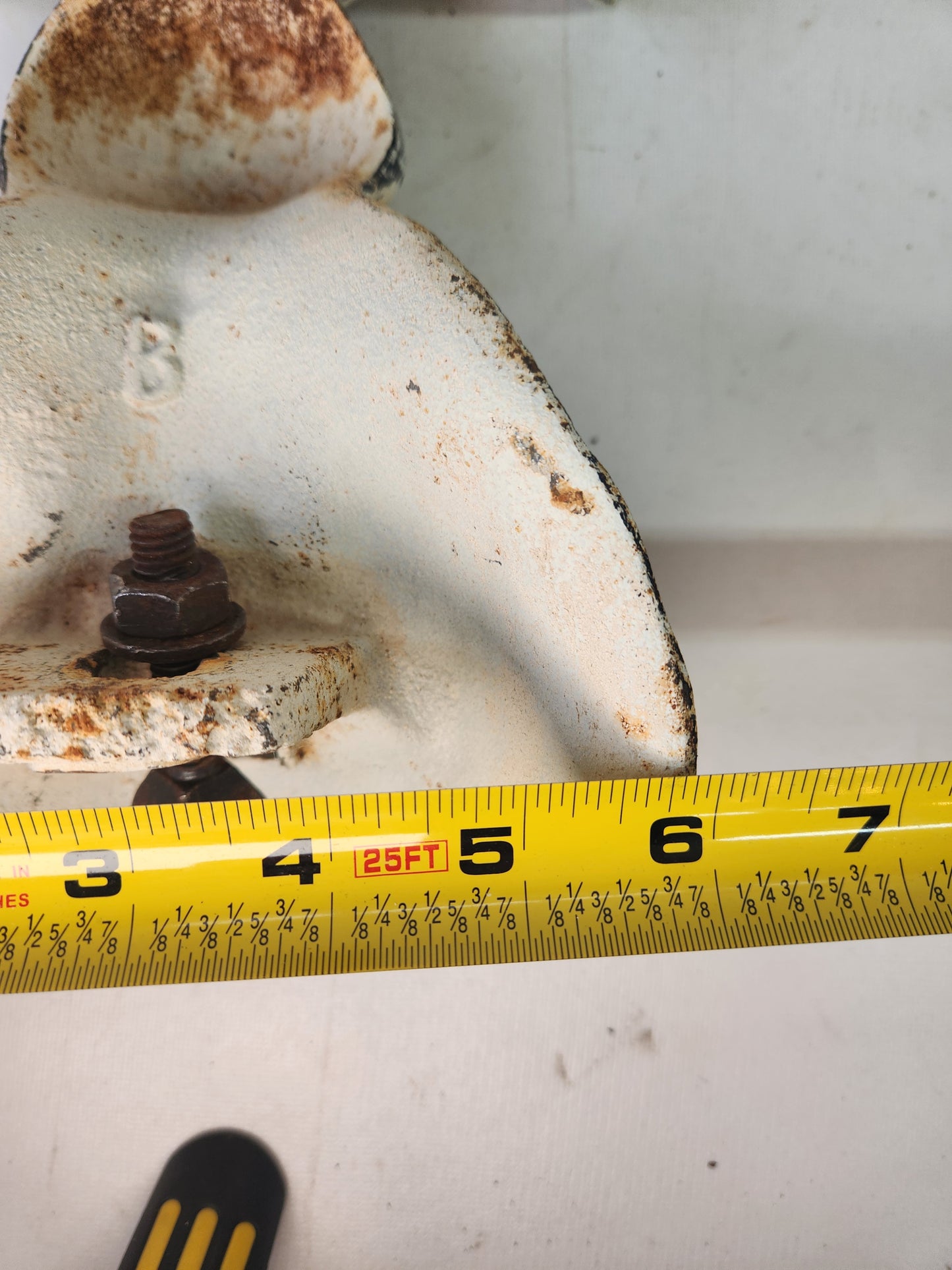 Antique Pair of Cast Iron Tub Eagle Claw, Ball and Claw Design Bathtub Feet 010604