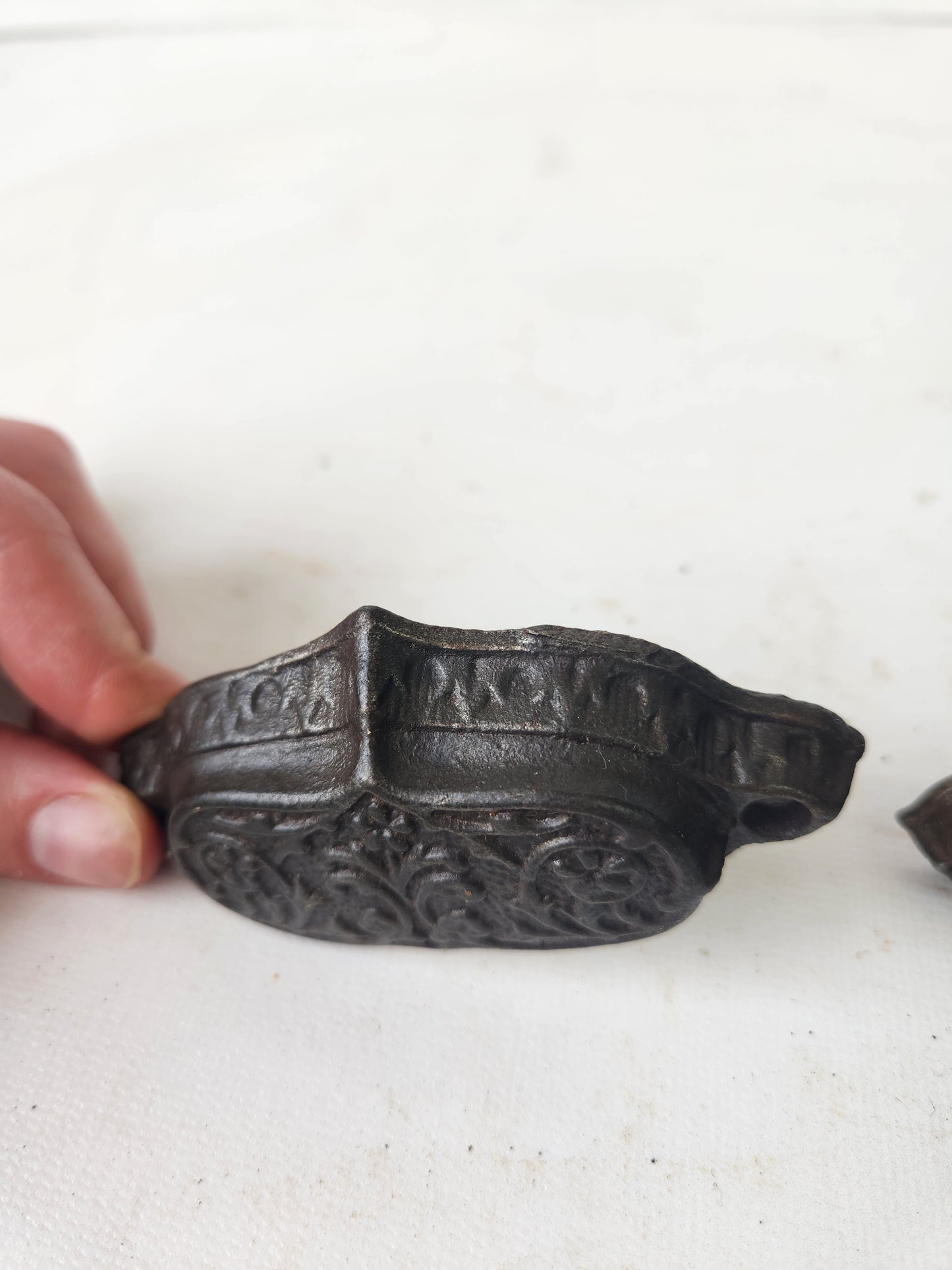 Small Eastlake Iron Pulls with Flower Detail, Antique Floral Design Pull, Cast Iron Handle Antique Victorian Hardware 012405