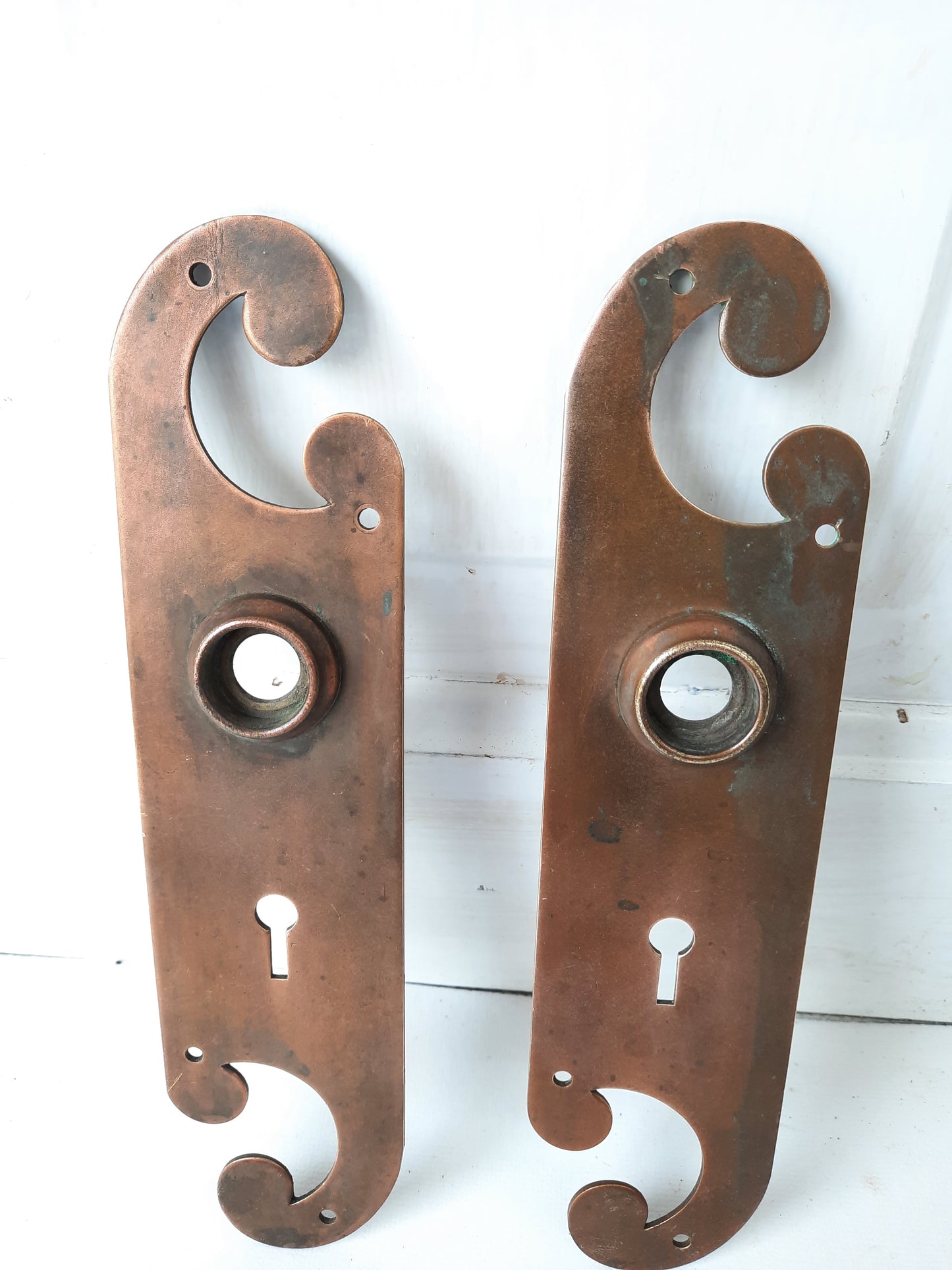 Pair of Bronze Spiral Cut-out Antique Push Plate, Antique Bronze Swinging Door Plate, Doorknob Escutcheons 013104