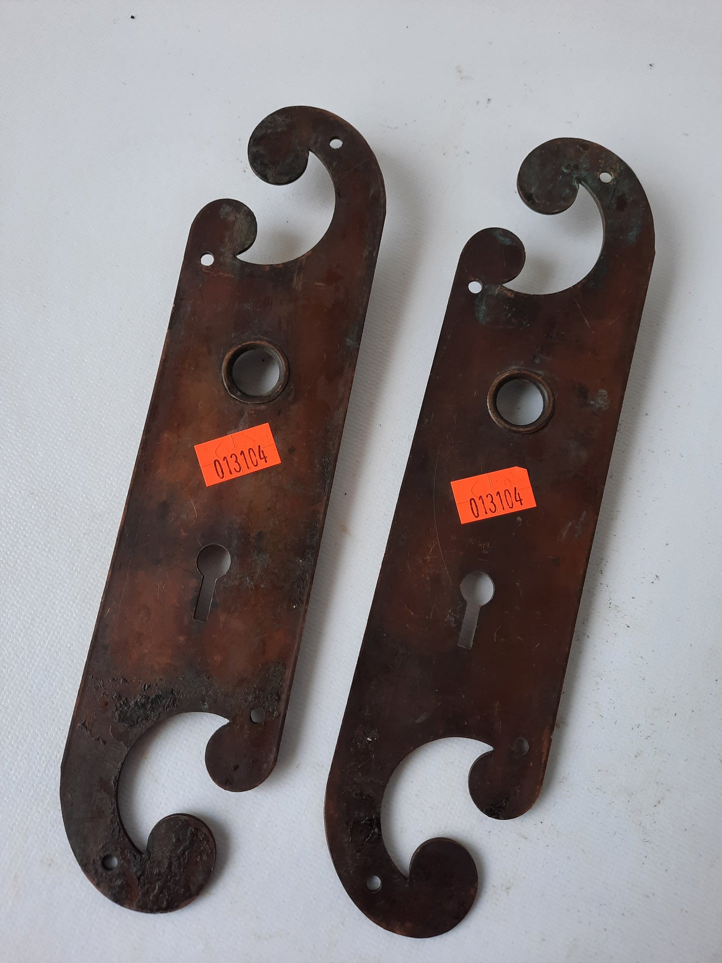 Pair of Bronze Spiral Cut-out Antique Push Plate, Antique Bronze Swinging Door Plate, Doorknob Escutcheons 013104