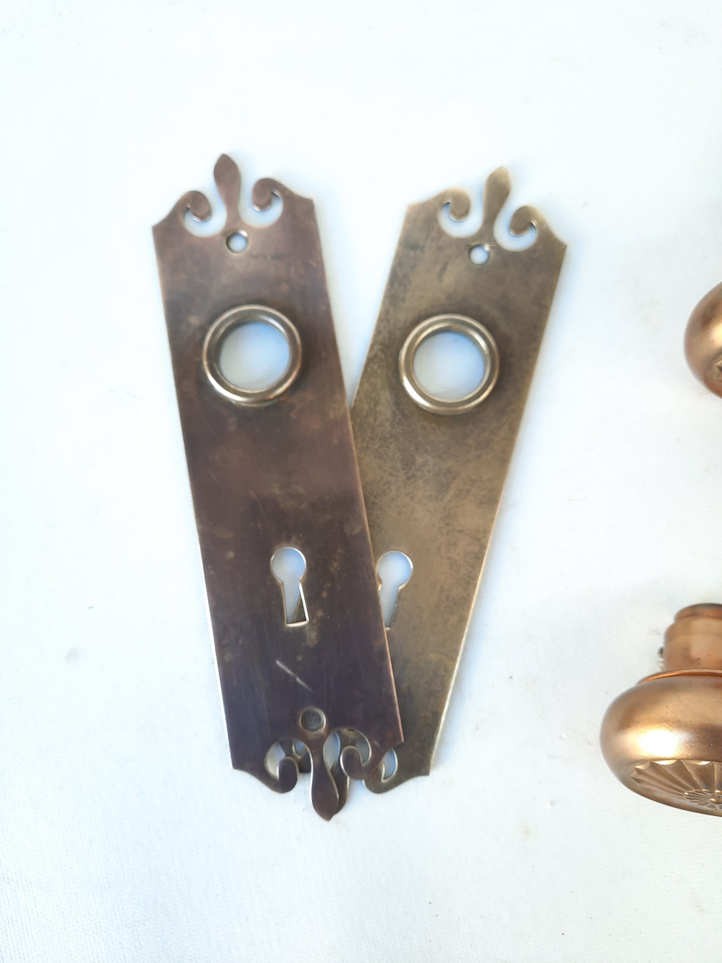 Art Deco Fan Style Doorknob with Backplates, Brass Deco Knobs and Back Plates Set 020301