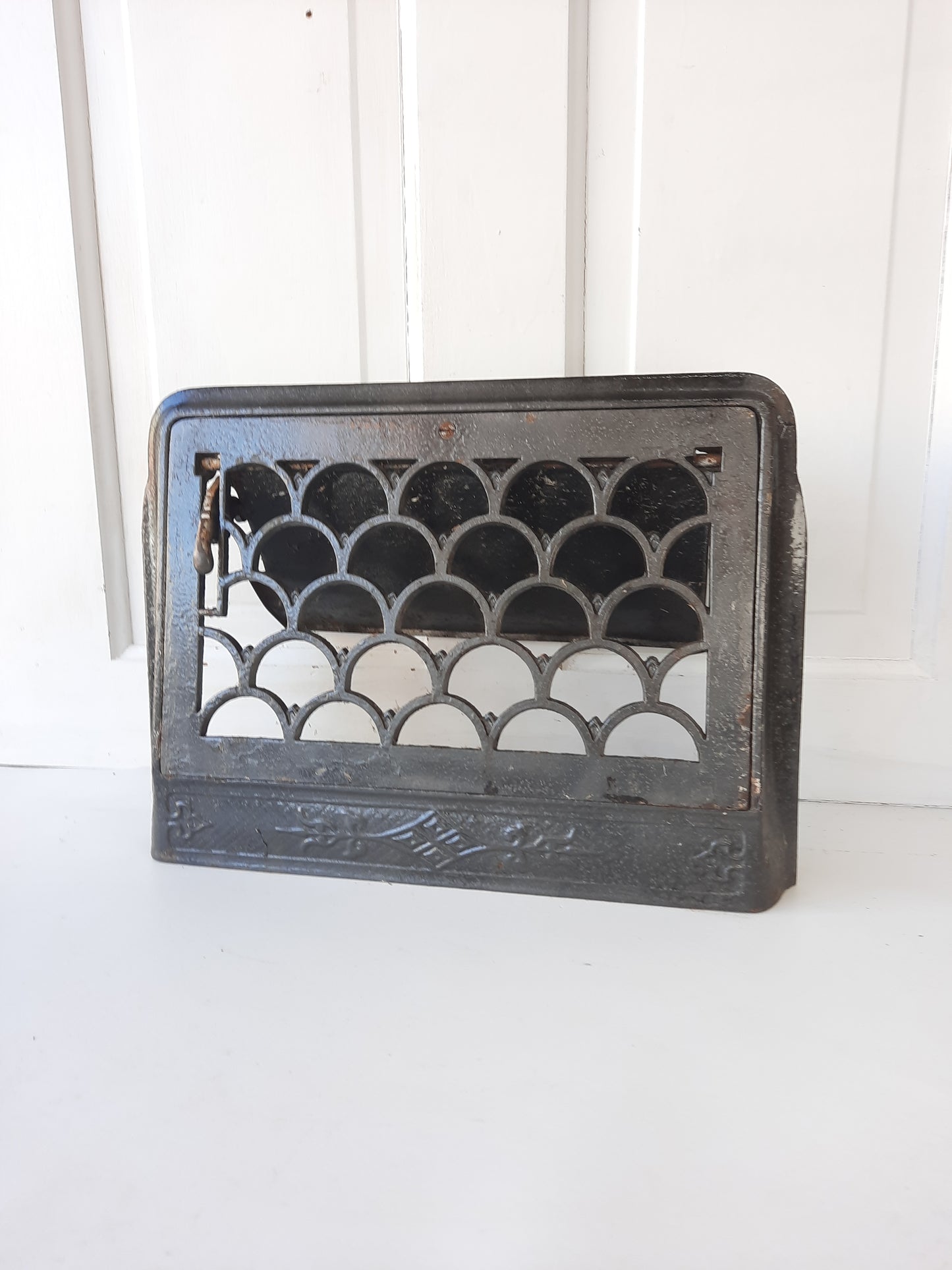 15 x 11" Fish Scale Cast Iron Baseboard Vent, Antique Angled Vent Cover with Louver Back #031102