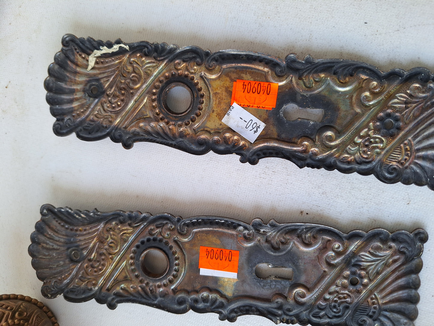 Complete Set of Roanoke Antique Bronze Door Hardware, Ornate Victorian Stamped Bronze Doorknobs Plates 040904