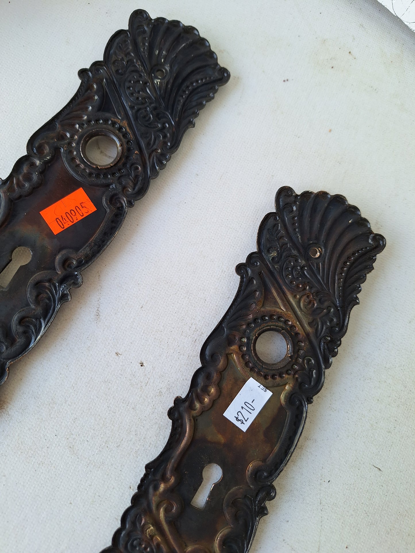 Complete Set of Roanoke Antique Bronze Door Hardware, Ornate Victorian Stamped Bronze Doorknobs Plates 040905