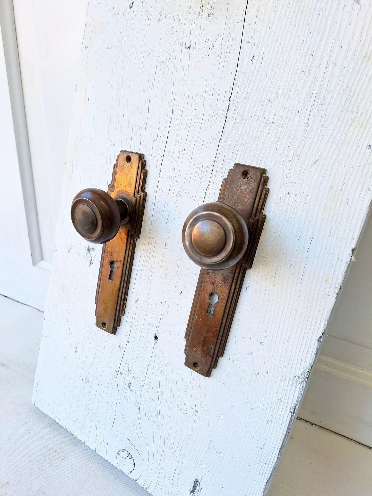 Art Deco Antique Backplates and Doorknobs, Art Deco Door Hardware 062604
