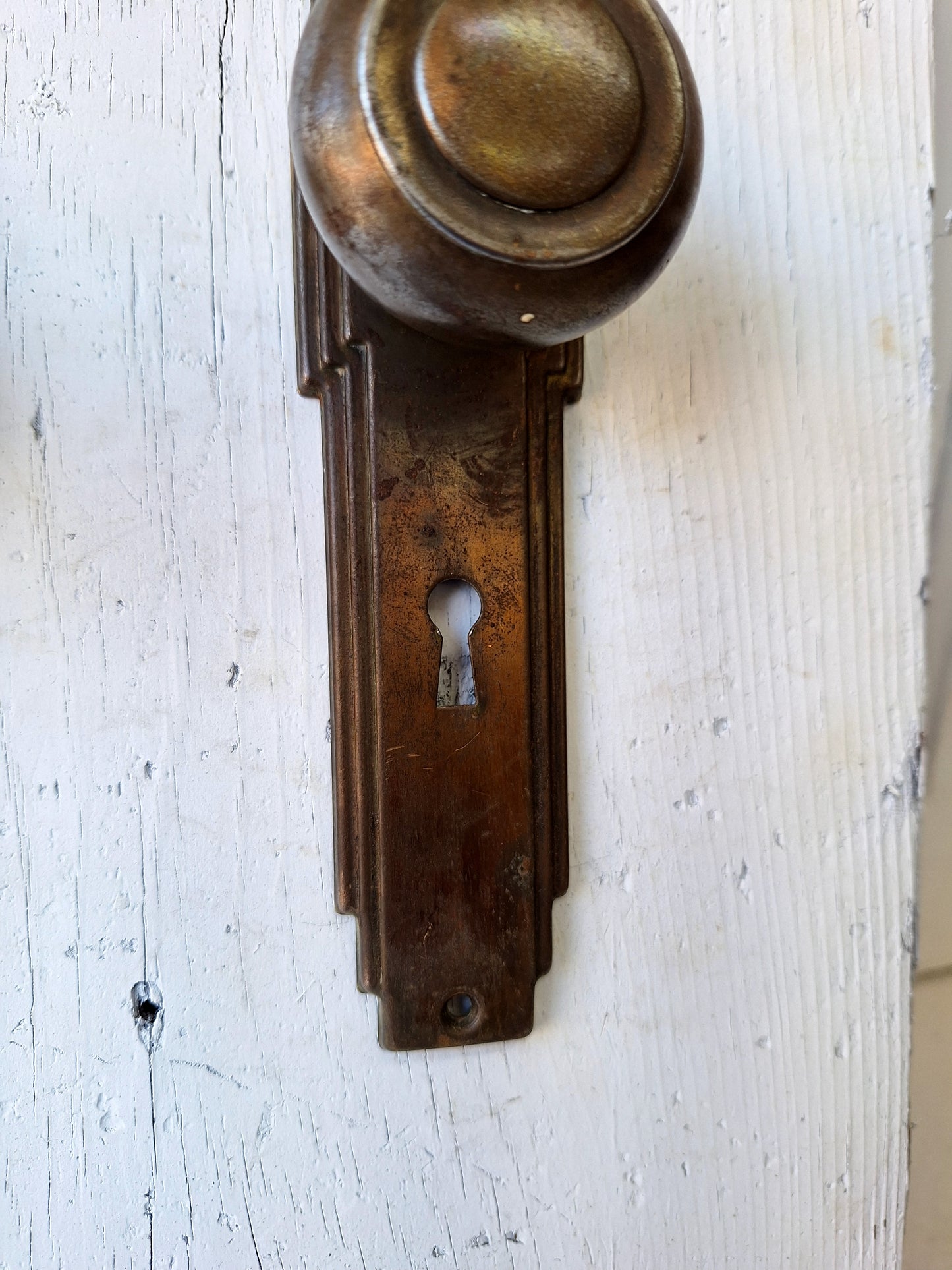 Art Deco Antique Backplates and Doorknobs, Art Deco Door Hardware 062604