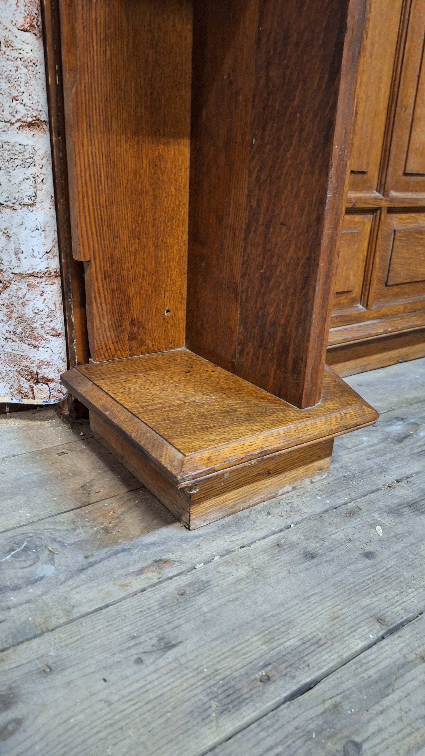 Antique Fireplace Half Mantel, Carved Wood Mantel, Mantle With Columns, Antique Wood Mantel, Fireplace Surround, Fancy Wood Fireplace 102905