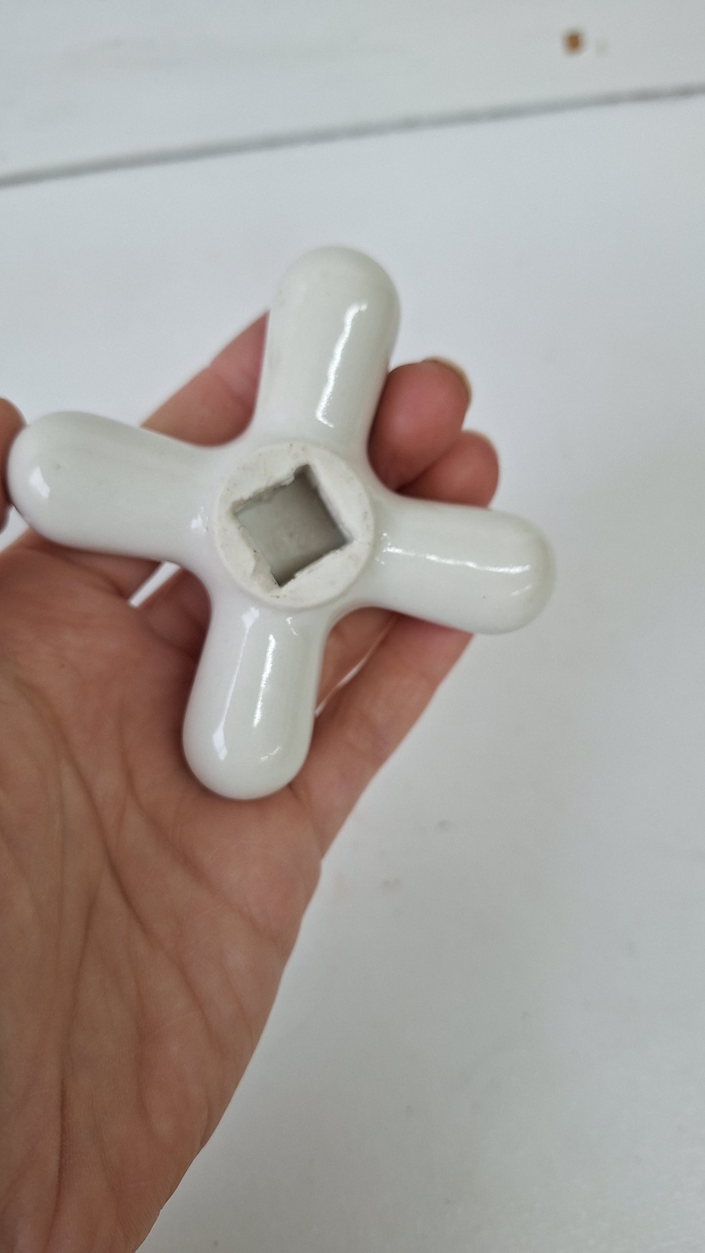 Hot Porcleain Cross Handle Antique Porcelain Sink or Bathroom Handle, Sink Faucet Handle, Porcelain White Cross Knobs 1114620