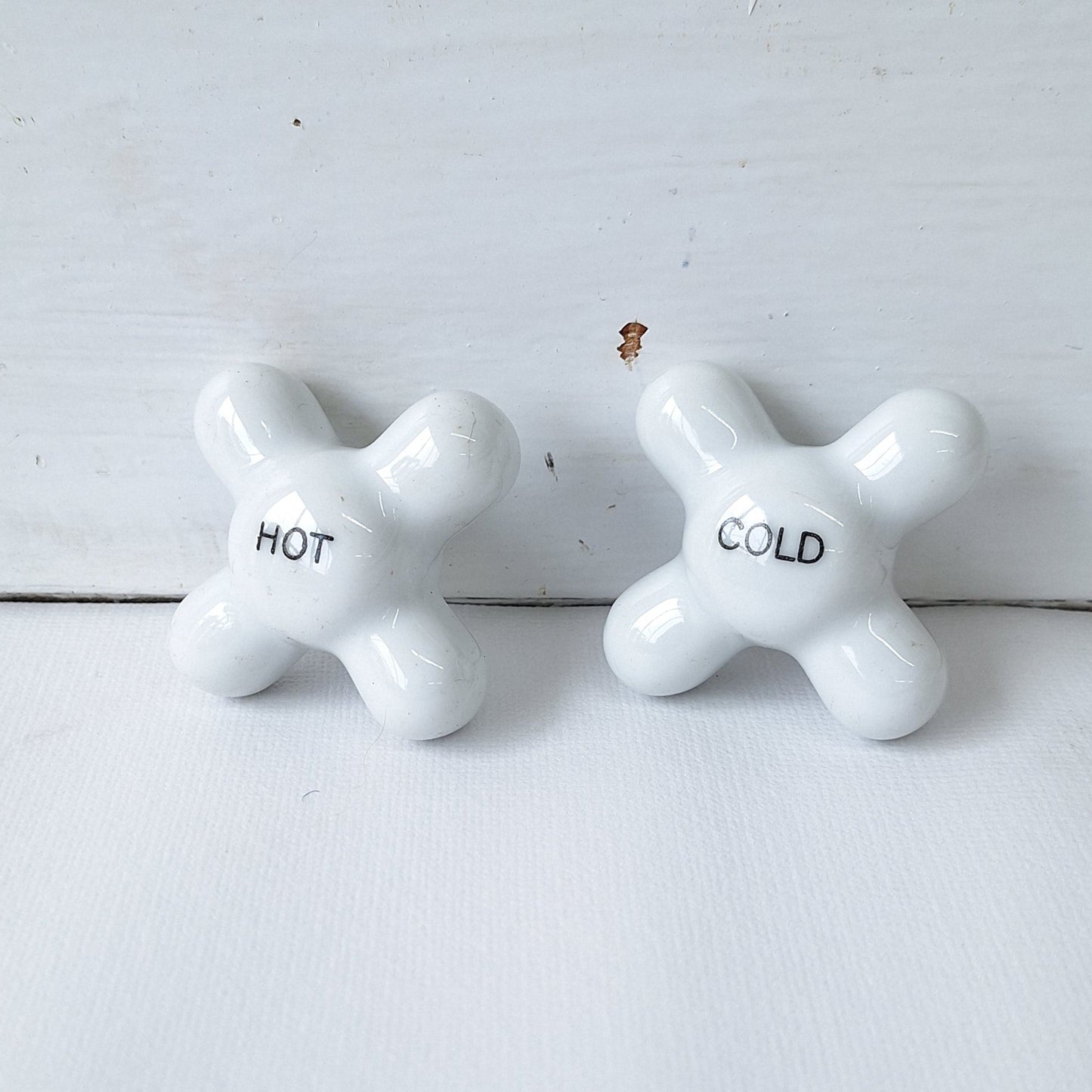 Hot and Cold Set Cross Handle Antique Porcelain Sink or Bathroom Handle, Sink Faucet Handle, Porcelain White Cross Knobs 111604