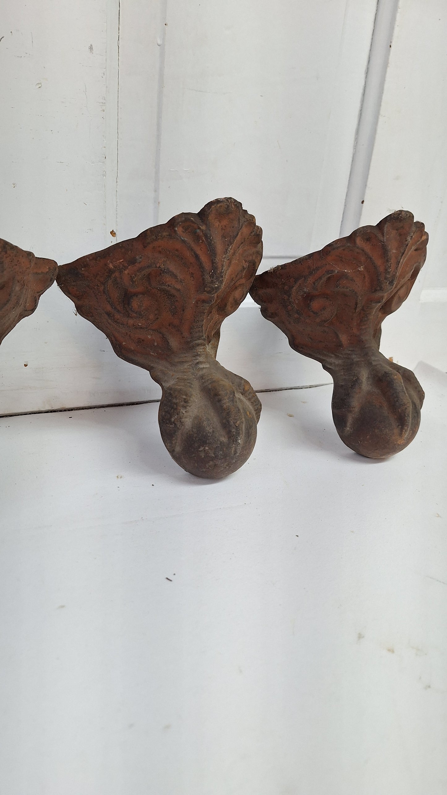 Four Antique Bathtub Feet, Old Tub Feet, Clawfoot Tub Feet, Claw Feet, Ball and Claw Feet, Claw Foot Tub, Claw Foot Feet 122903
