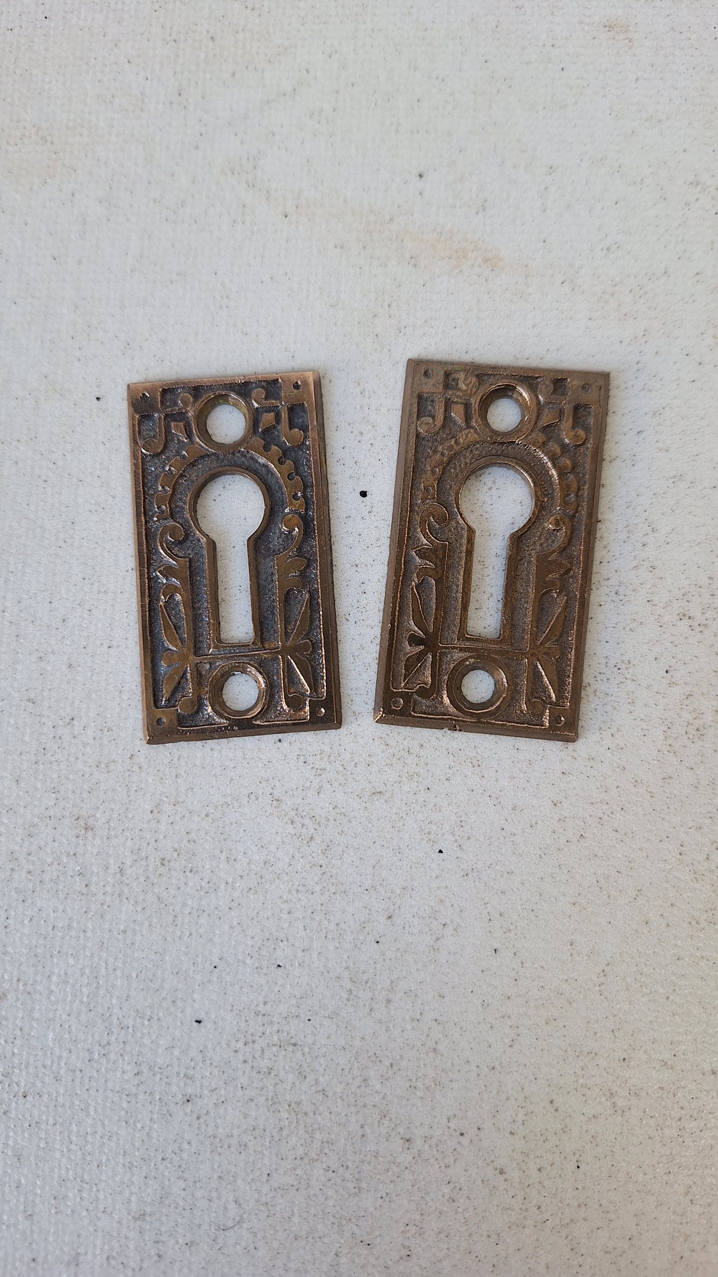 Bronze Antique Keyhole Cover, Key Hole Plate, Antique Skeleton Key Hole Escutcheon, Ornate Keyhole 020607