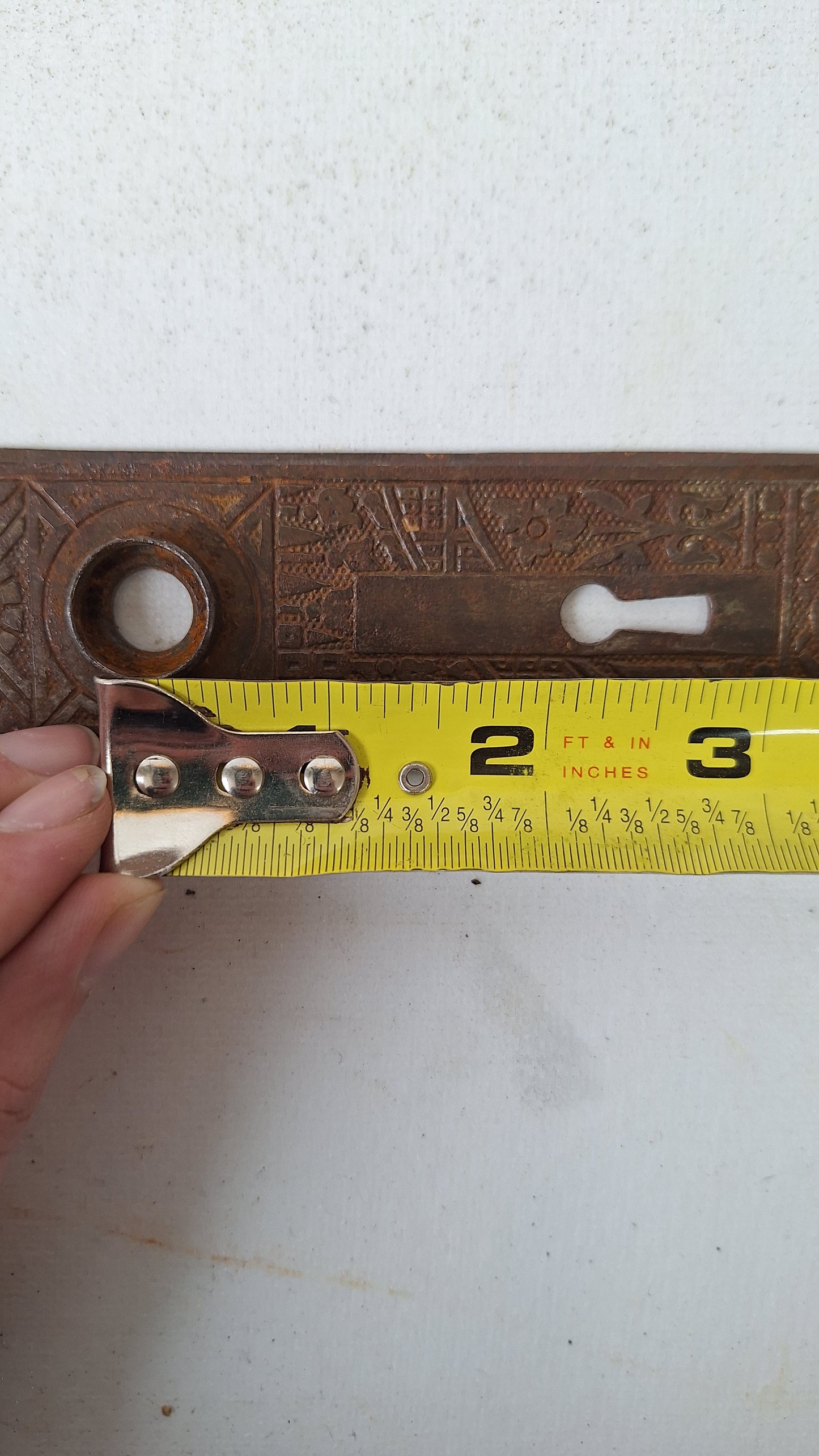 One Eastlake Ceylon Back Plate, Antique Escutcheon, Ornate Iron Door Hardware 021503