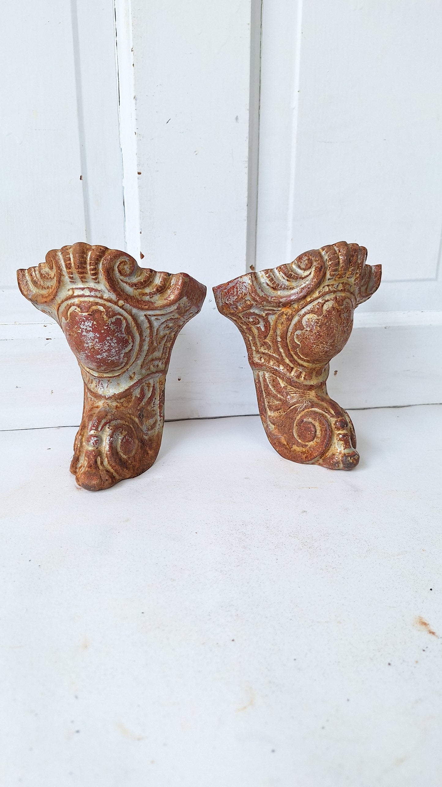 Antique Painted Cast Iron Tub Feet, Pair of Ball and Claw Tub Feet, Bathtub 022602
