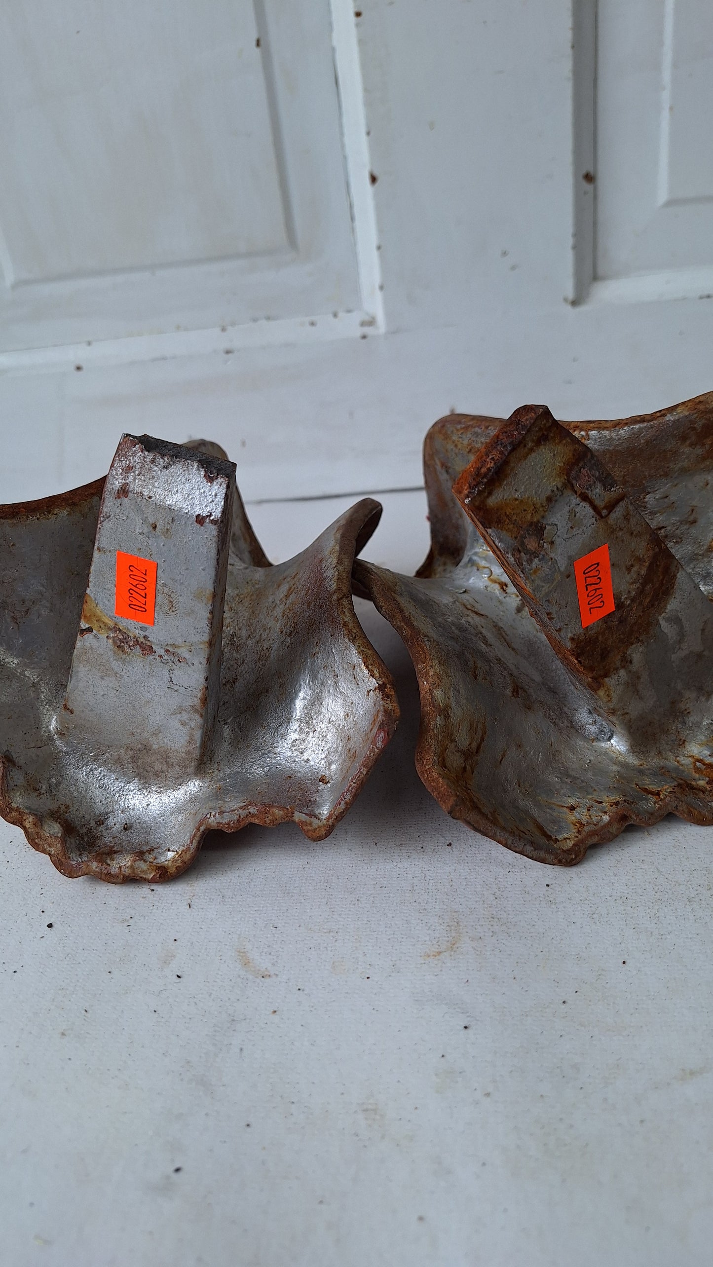 Antique Painted Cast Iron Tub Feet, Pair of Ball and Claw Tub Feet, Bathtub 022602