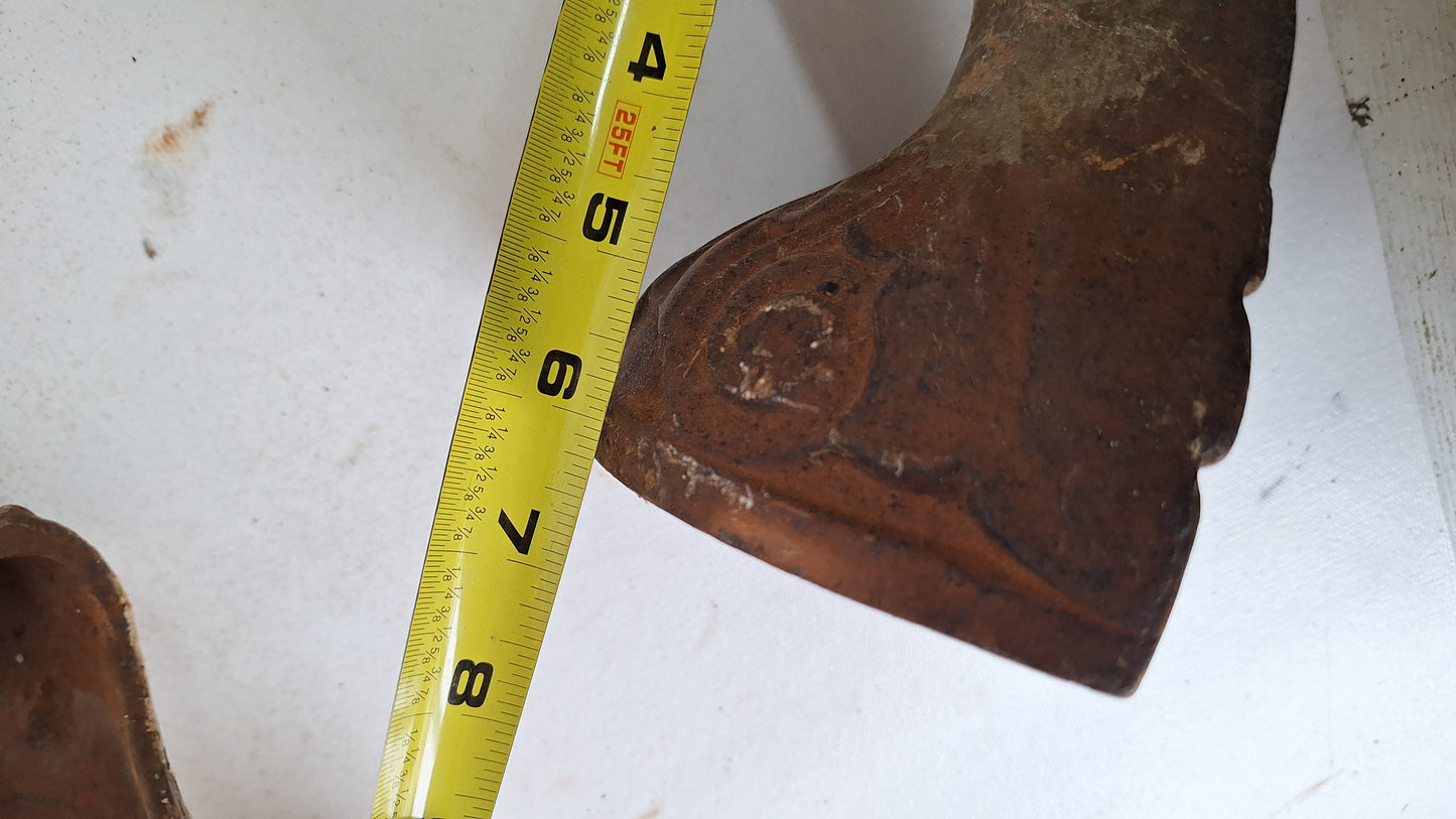 Antique Cast Iron Tub Lion's Feet, Pair of Ball and Claw Tub Feet, Claw Foot Tub 022603