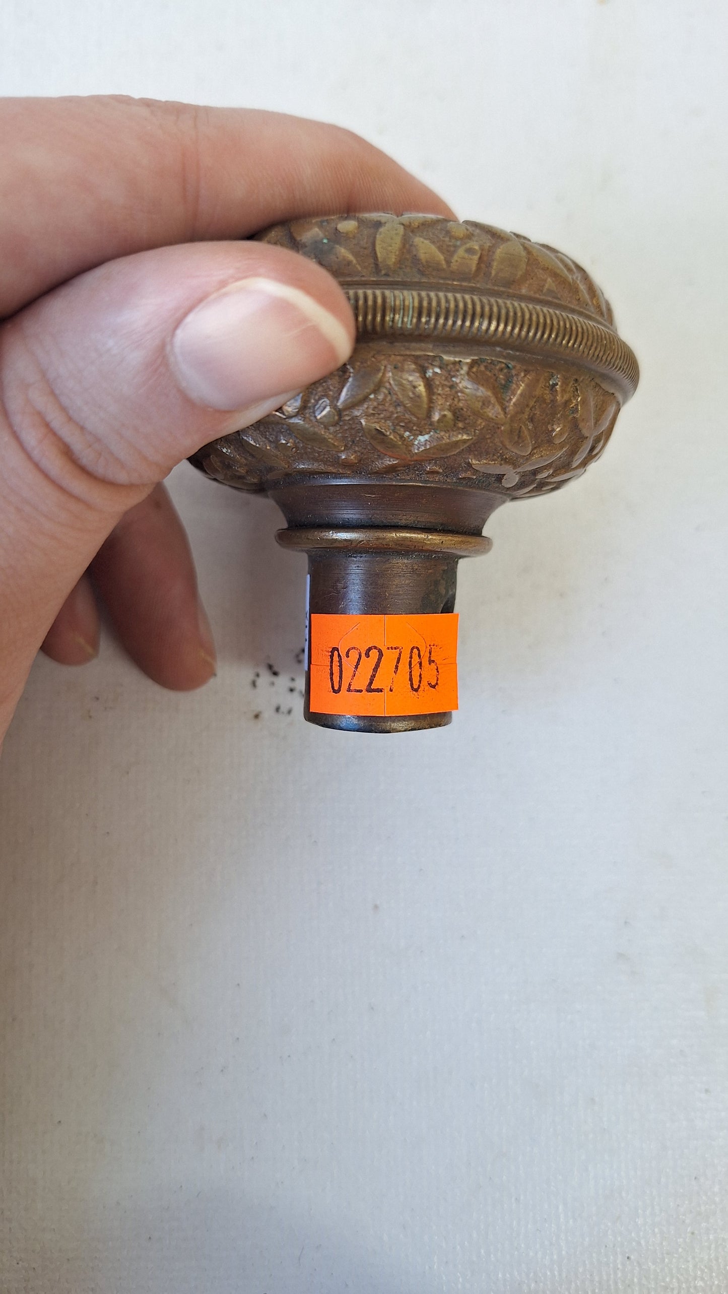 Rice Pattern Doorknob by Yale and Towne, Antique Bronze Door Knob, Ornate Bronze Victorian Doorknob 022705