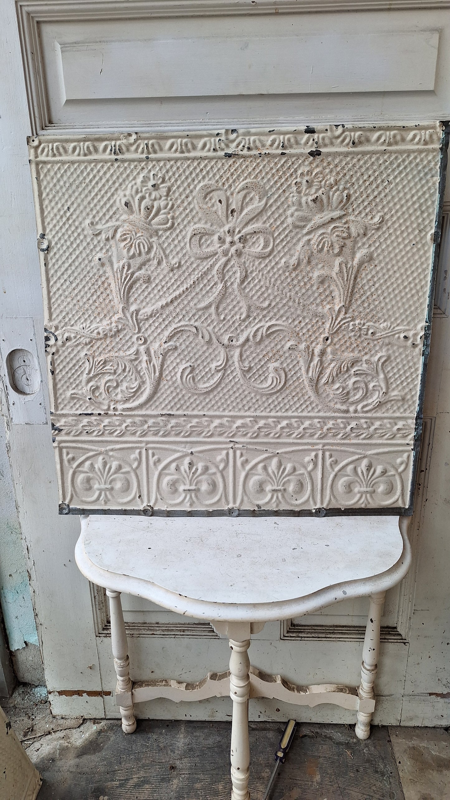 Antique White Ceiling Tin Square Torch and Ribbon Design, Stamped Tin Ceiling Tile 032505a