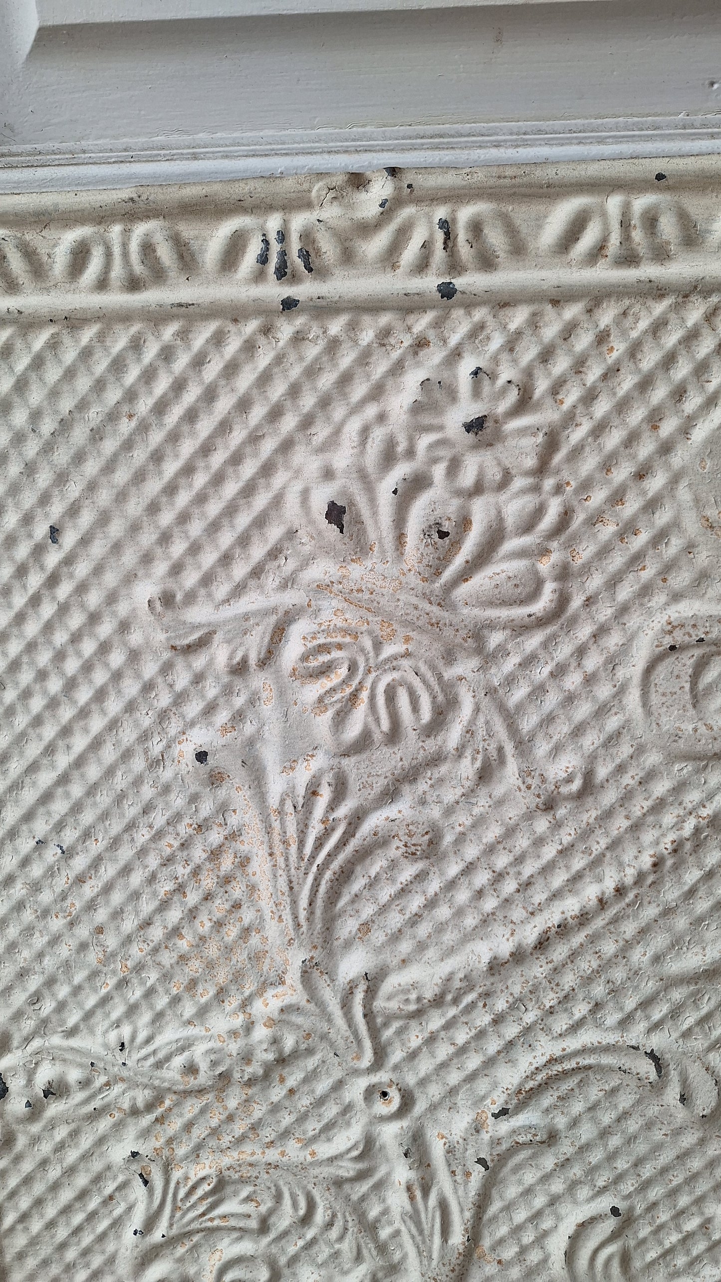Antique White Ceiling Tin Square Torch and Ribbon Design, Stamped Tin Ceiling Tile 032505a