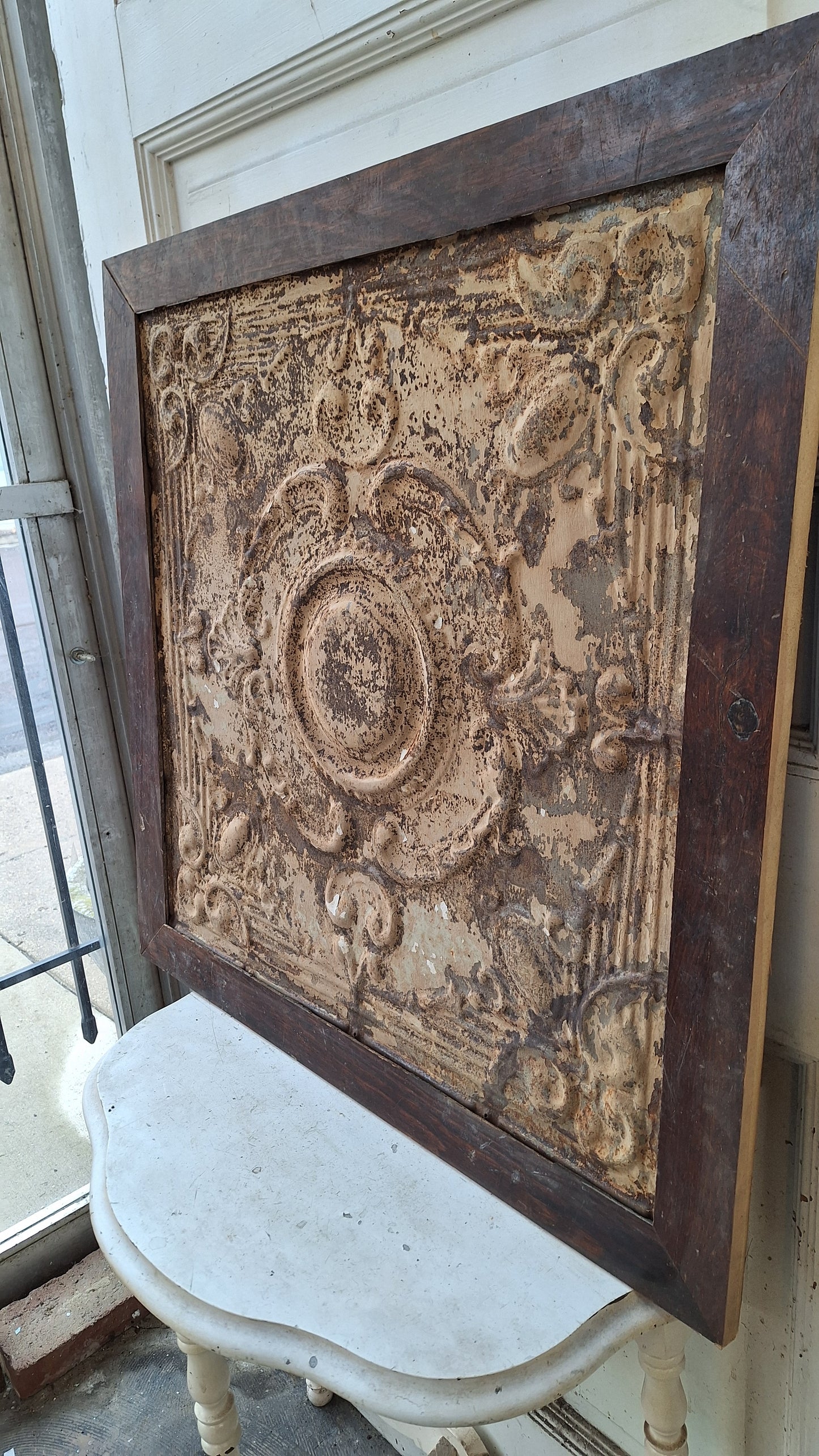 Framed Antique Tin Ceiling Tile with Round Center, Wall Hanging Antique Stamped Tin in Frame 032508