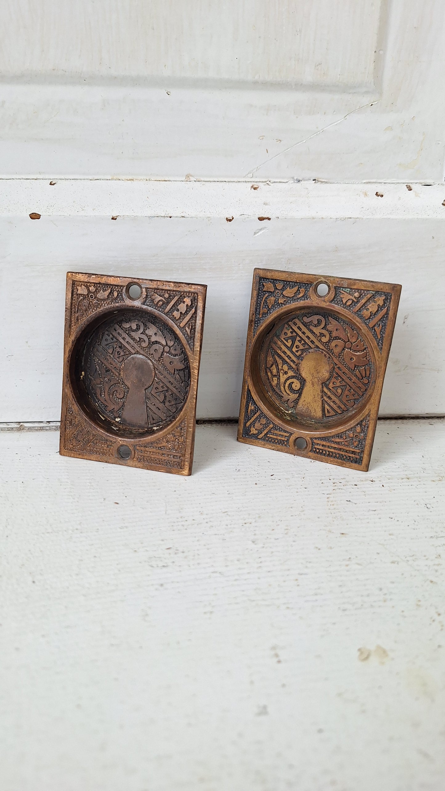 Pair of Eastlake Round Pocket Door Pulls, Antique Pulls, Eastlake Pocket Door Handle, Small Antique Victorian Door Pull 040212