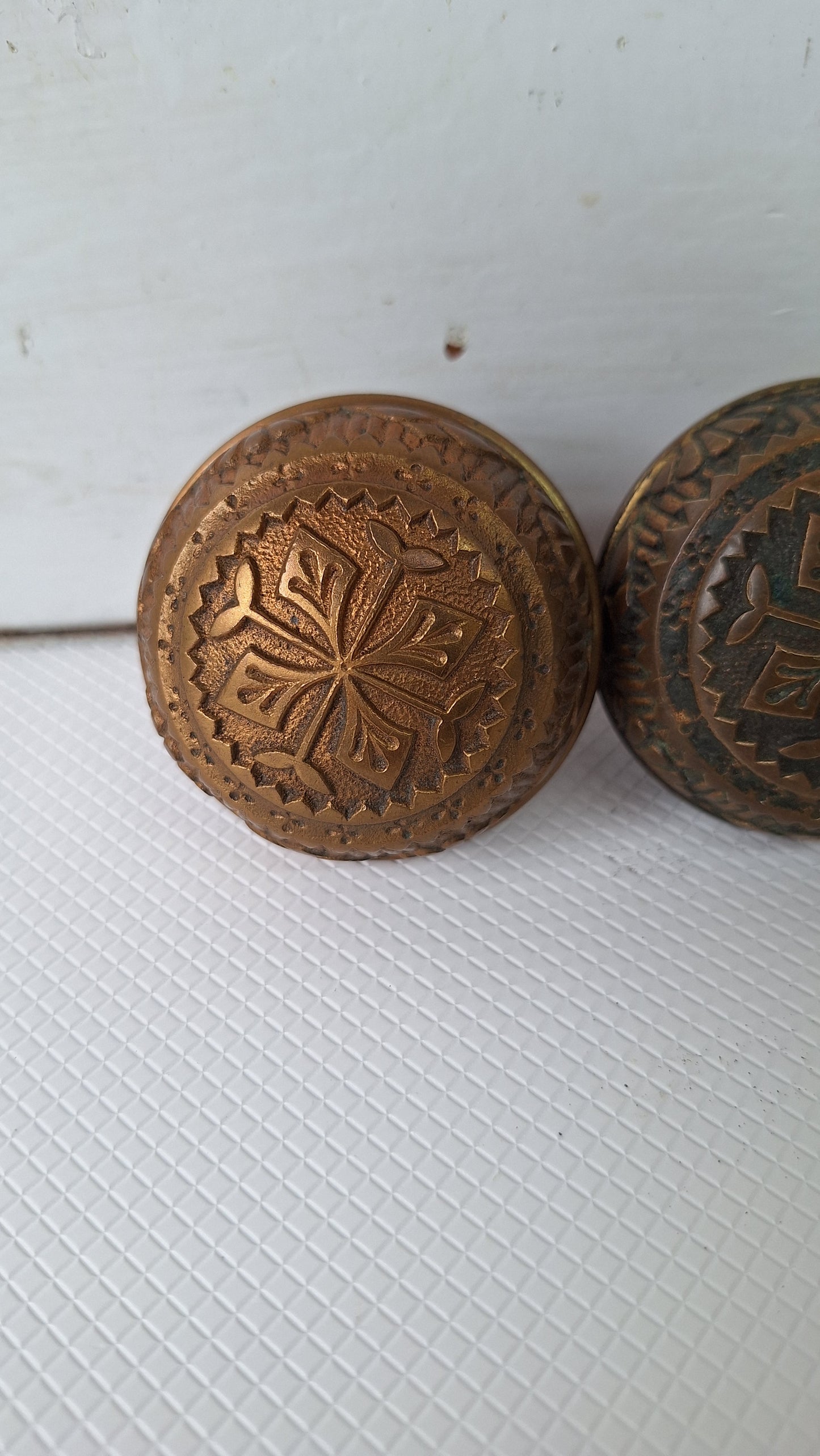 Eastlake Doorknob Set, Original Victorian Ornate Brass Knobs, Solid Brass DoorKnob, Salvaged Hardware, Victorian Era Flower Pattern 040504