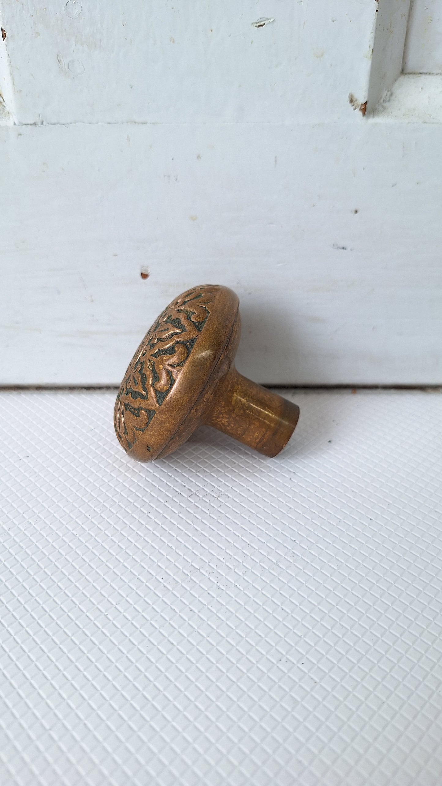 Antique Bronze Doorknob with Interlocking Design, Victorian Era, Fancy Brass Door Knob, Star Center Antique Door Handle 040509