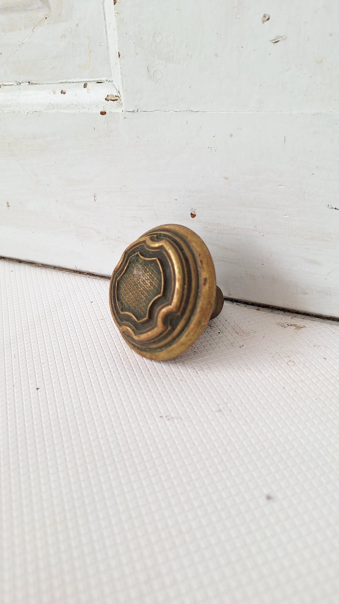 Racine Pattern Doorknob by Russell and Erwin, Antique 1900s Bronze Door Knob, Racine Design, Door Hardware 040514
