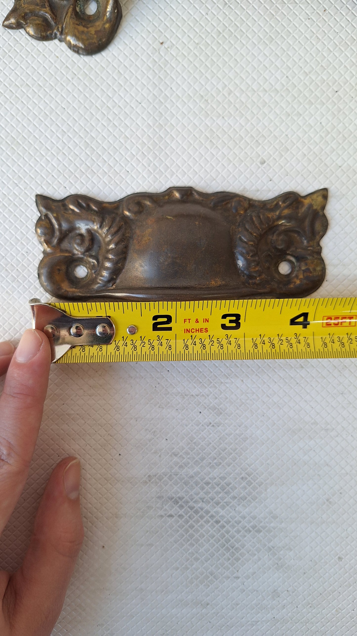 Eight Sea Creature Stamped Bronze Antique Drawer Pulls, Antique Floral Design Pull, Stamped Brass Handle Antique Victorian Hardware 042401