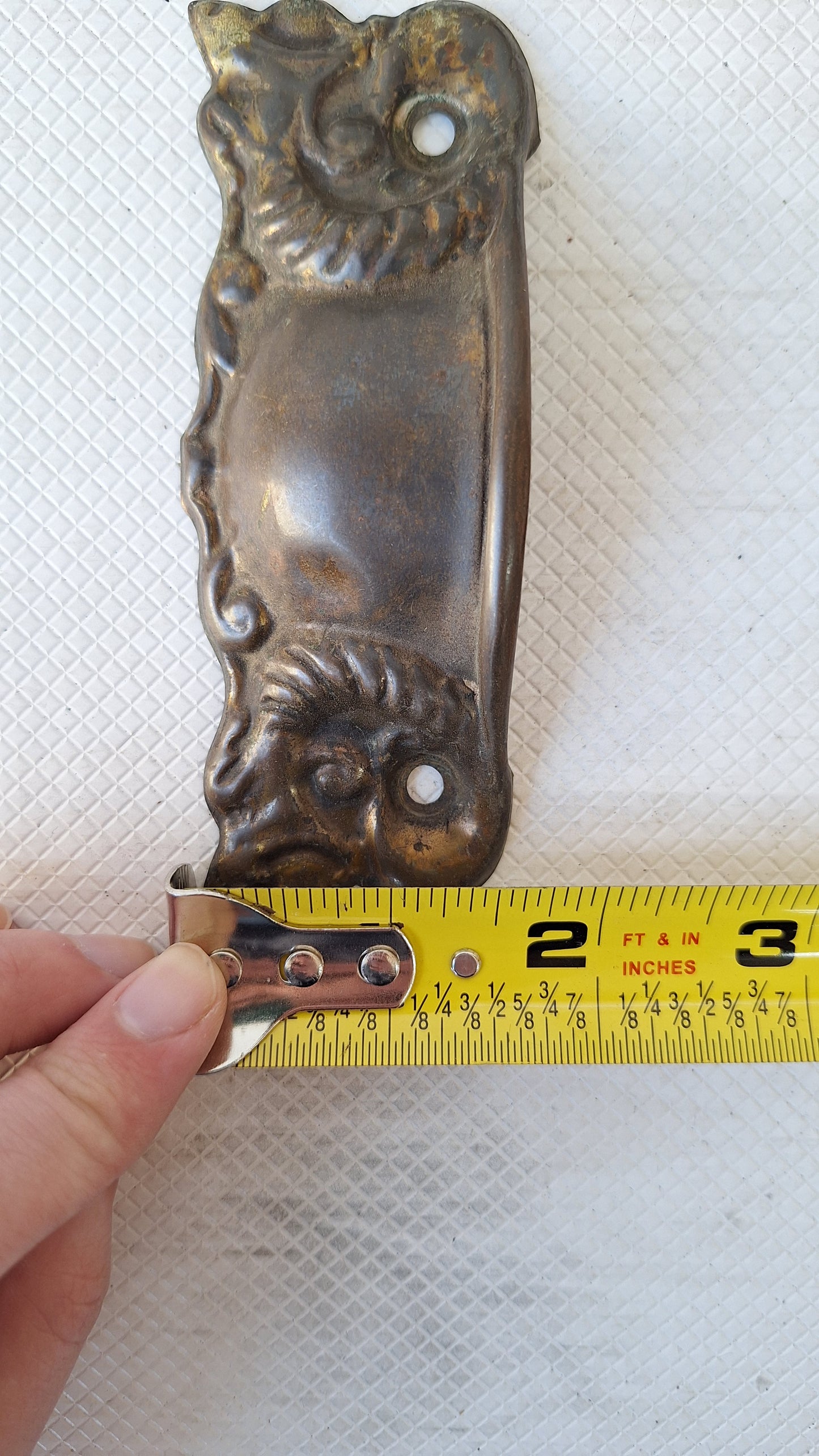 Eight Sea Creature Stamped Bronze Antique Drawer Pulls, Antique Floral Design Pull, Stamped Brass Handle Antique Victorian Hardware 042401