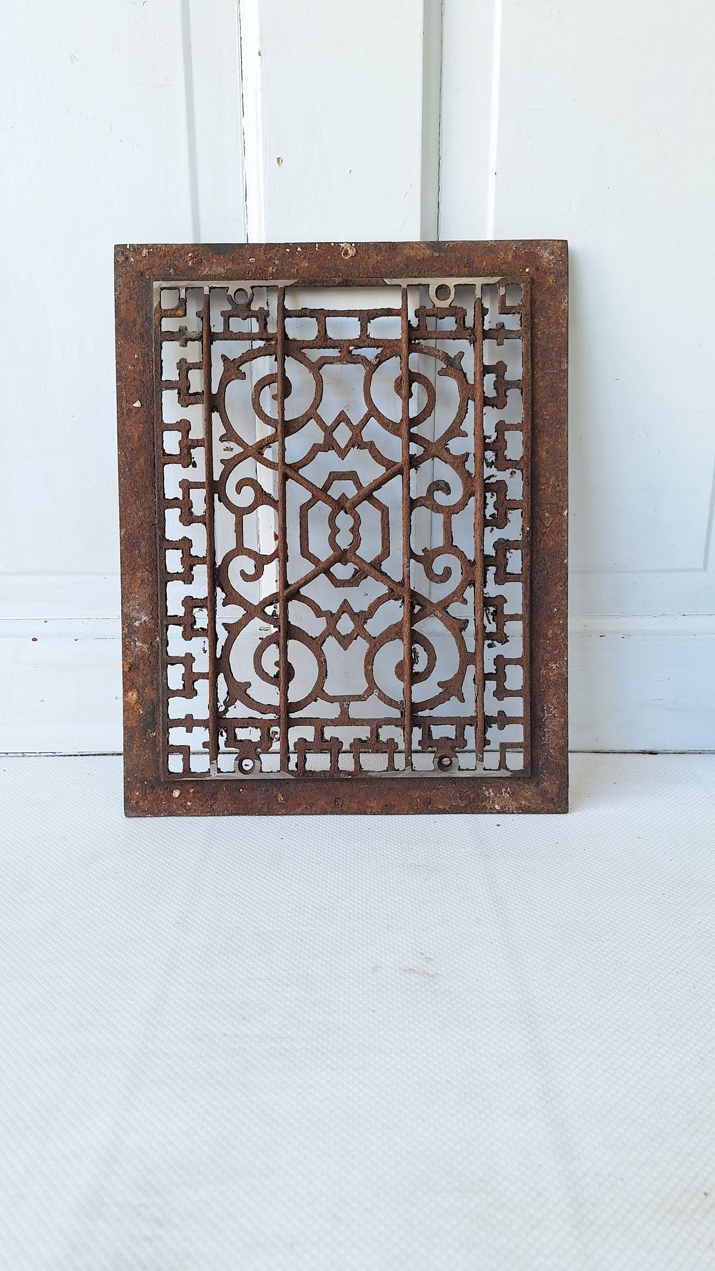11 x 14" Vintage Cast Iron Grate, Scroll Pattern Antique Vent Cover, Architecture Salvage, Heating Grate, Cold Air Return 042406