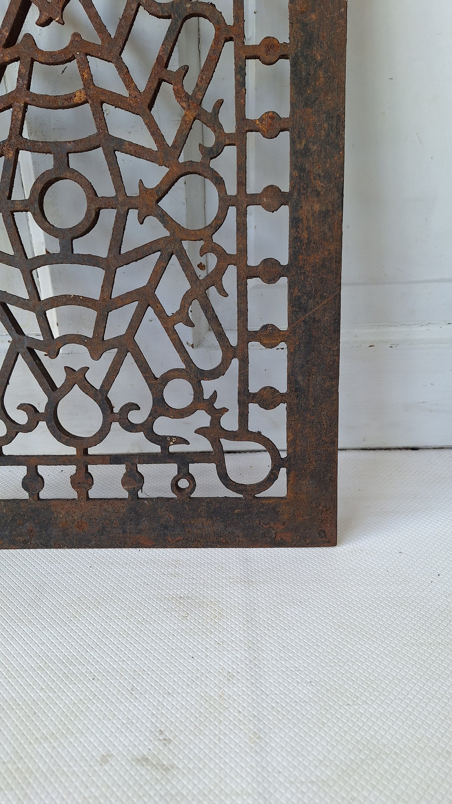 12 x 16 Iron Vent Grate Cover, Fancy Iron Antique Vent, Heating Vent, Cast Iron Grate, Decorative Grate 042409