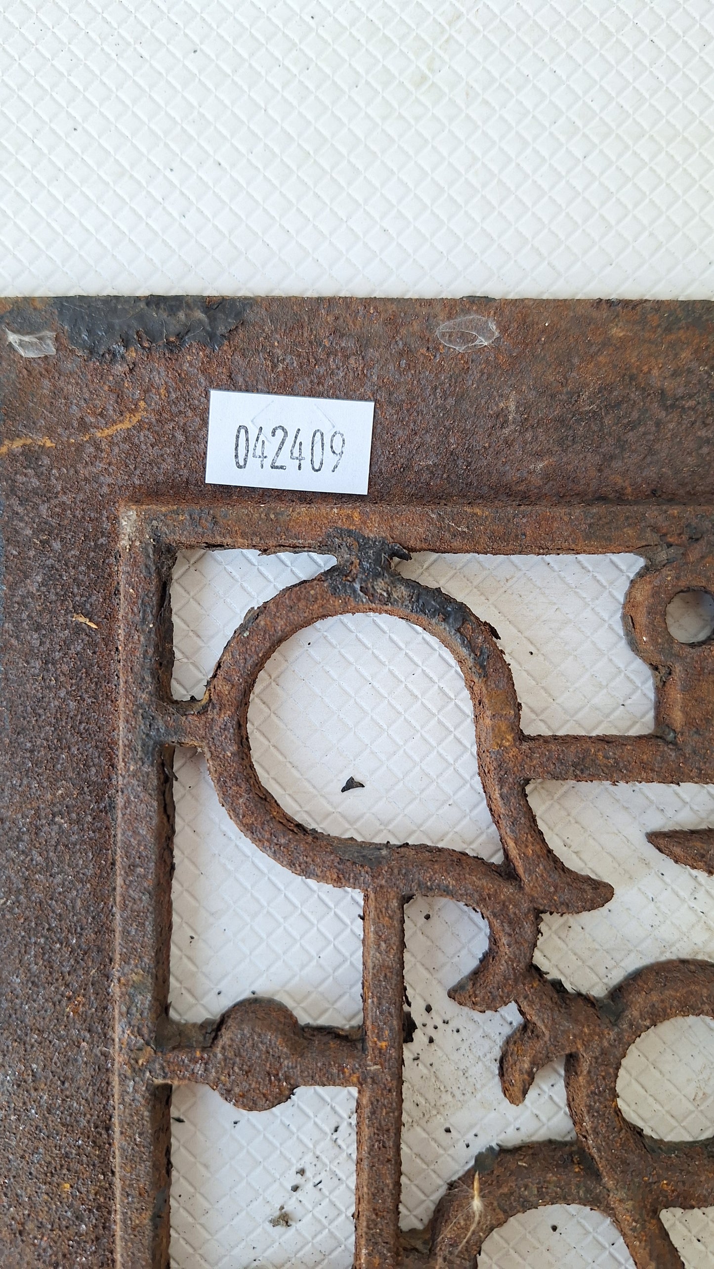 12 x 16 Iron Vent Grate Cover, Fancy Iron Antique Vent, Heating Vent, Cast Iron Grate, Decorative Grate 042409