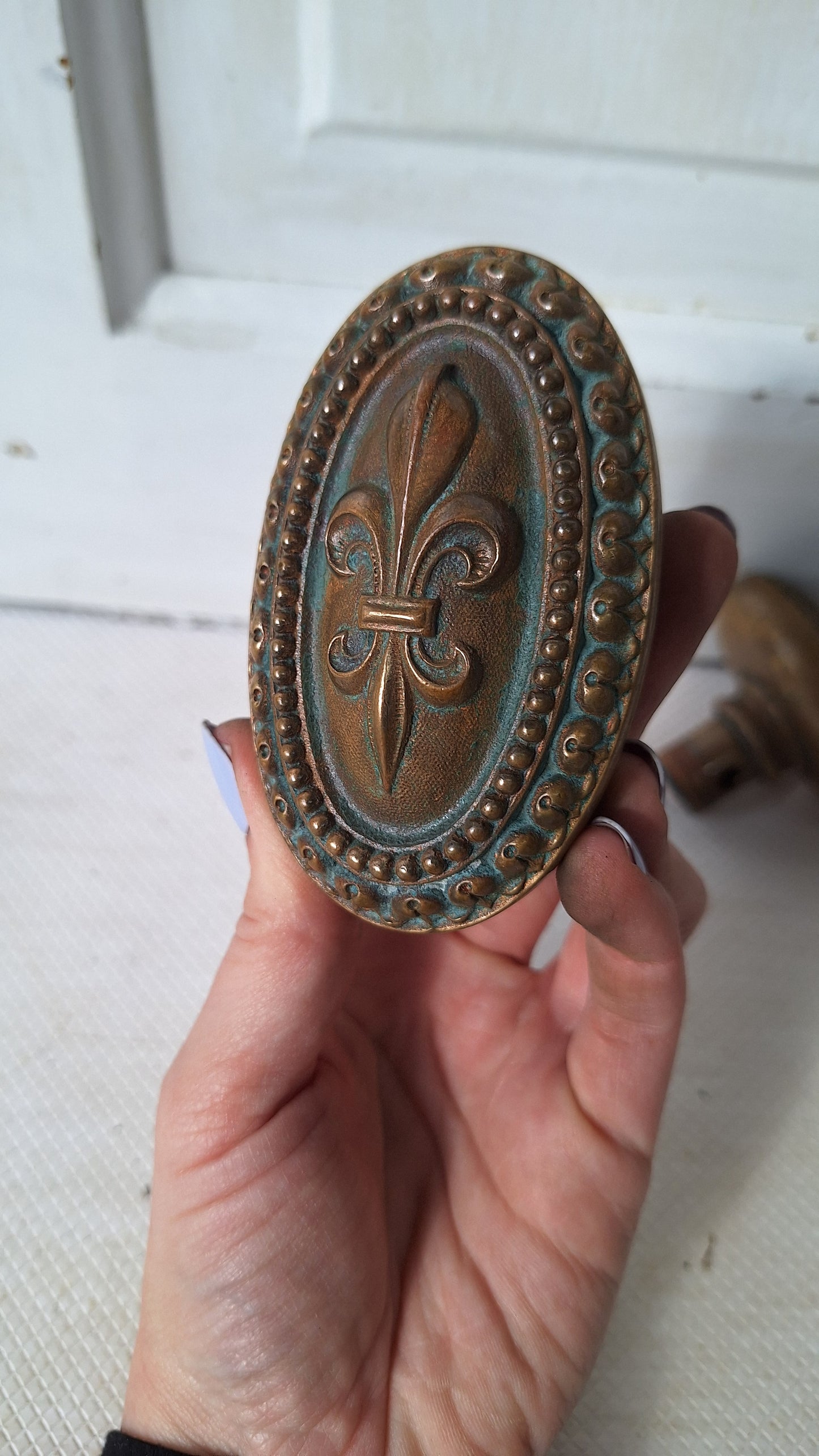 Fleur de Lis Oval Door Knobs, Entry Size Knob Antique Doorknob, Antique French Door Knobs 050308