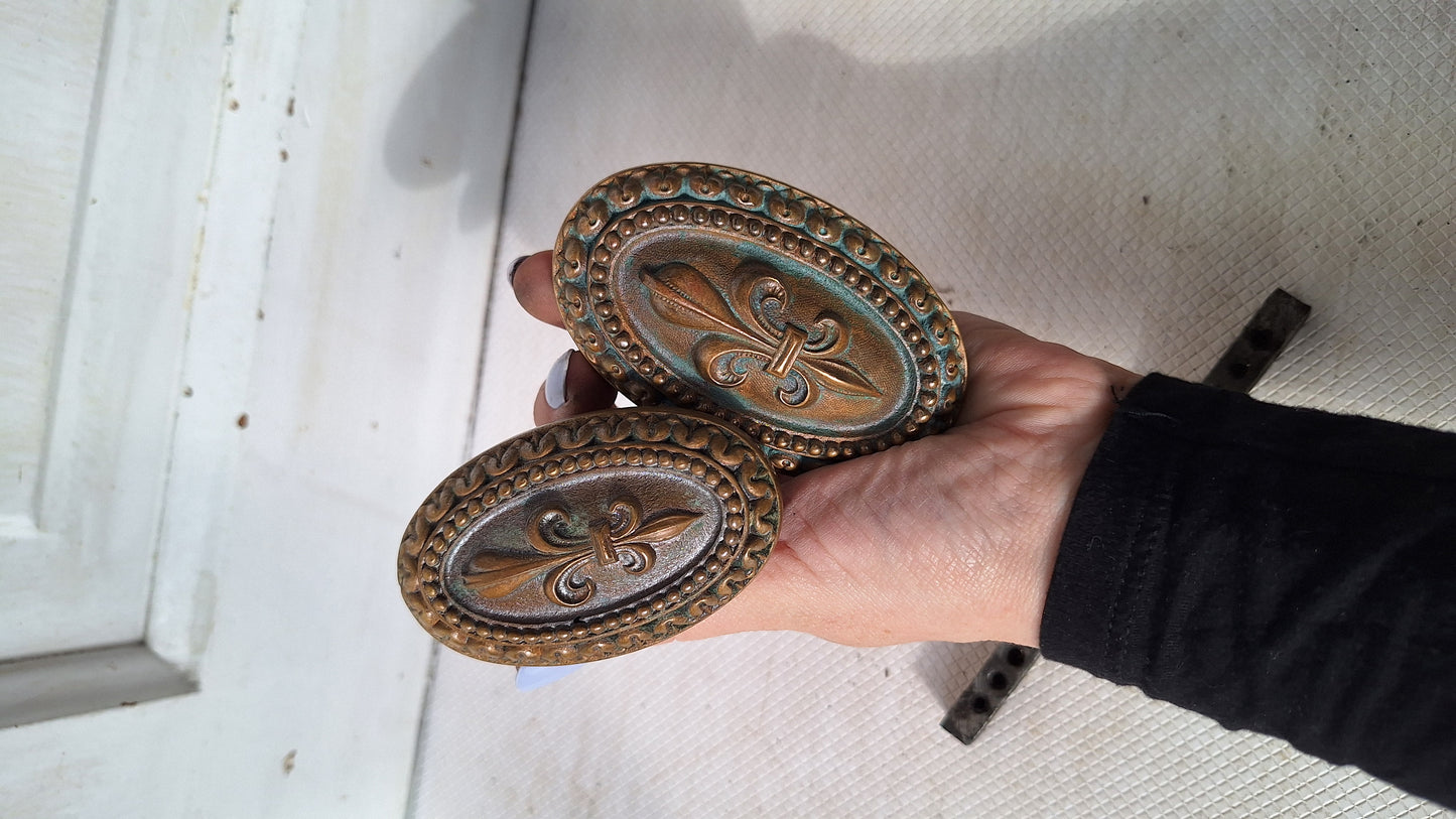 Fleur de Lis Oval Door Knobs, Entry Size Knob Antique Doorknob, Antique French Door Knobs 050308