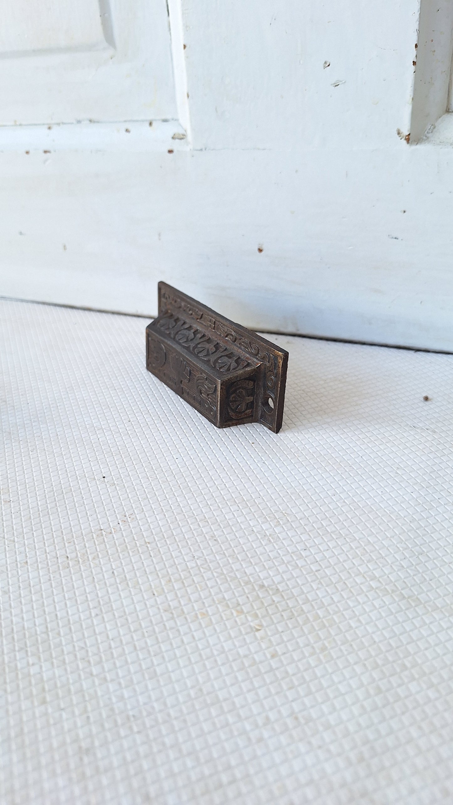 Small Eastlake Iron Pulls with Flower Detail, Antique Floral Design Pull, Cast Iron Handle Antique Victorian Hardware 050805