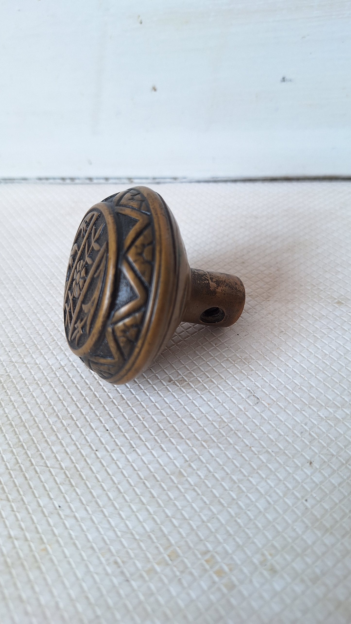Eastlake Design Bronze Knob, Antique 1900s Doorknob, Eastlake Flower Design, Architecture Salvage, Fancy Doorknob 053102